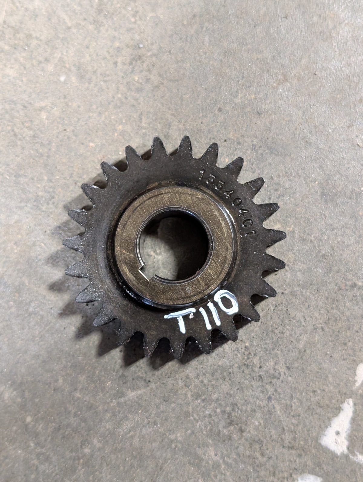Hitch Pump Drive Gear IH International 133404C1 USED