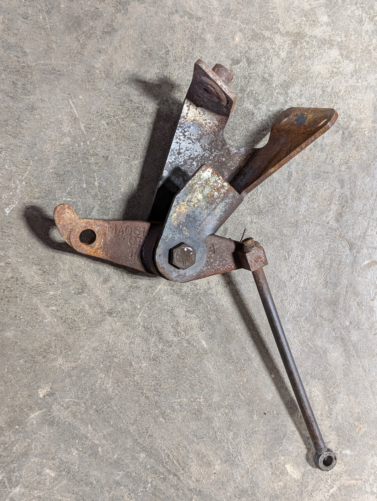 Clutch Operating Assembly IH International 144062C91 1253164C1 1253168C1 USED