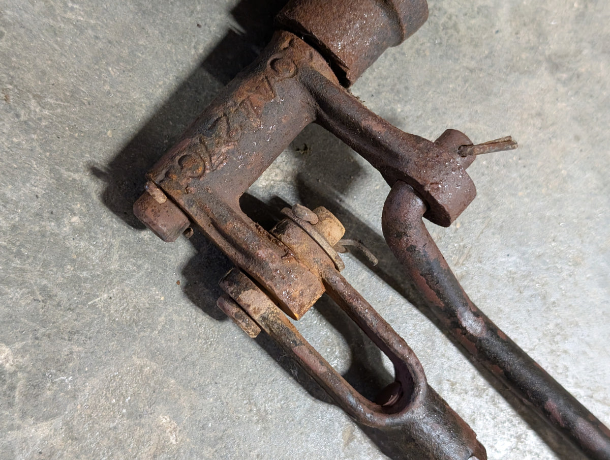 PTO Actuating Assembly 104423C1 104427C1 104420C1 104421C1 104425C1 USED