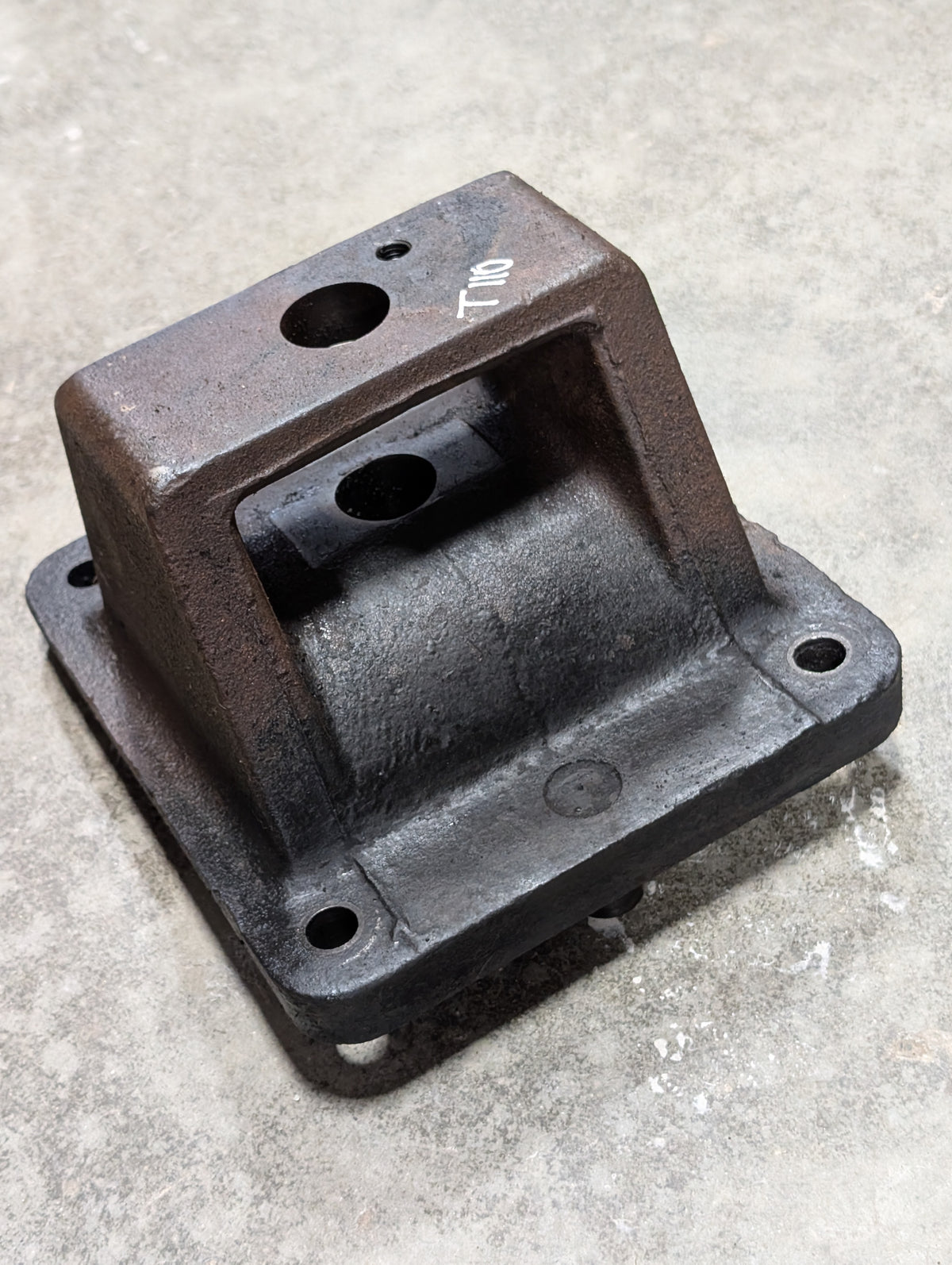 Drawbar Pivot Support IH International 73158C1 USED