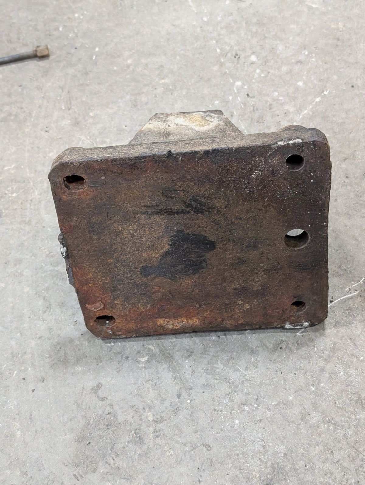 Drawbar Pivot Support IH International 108508C1 USED