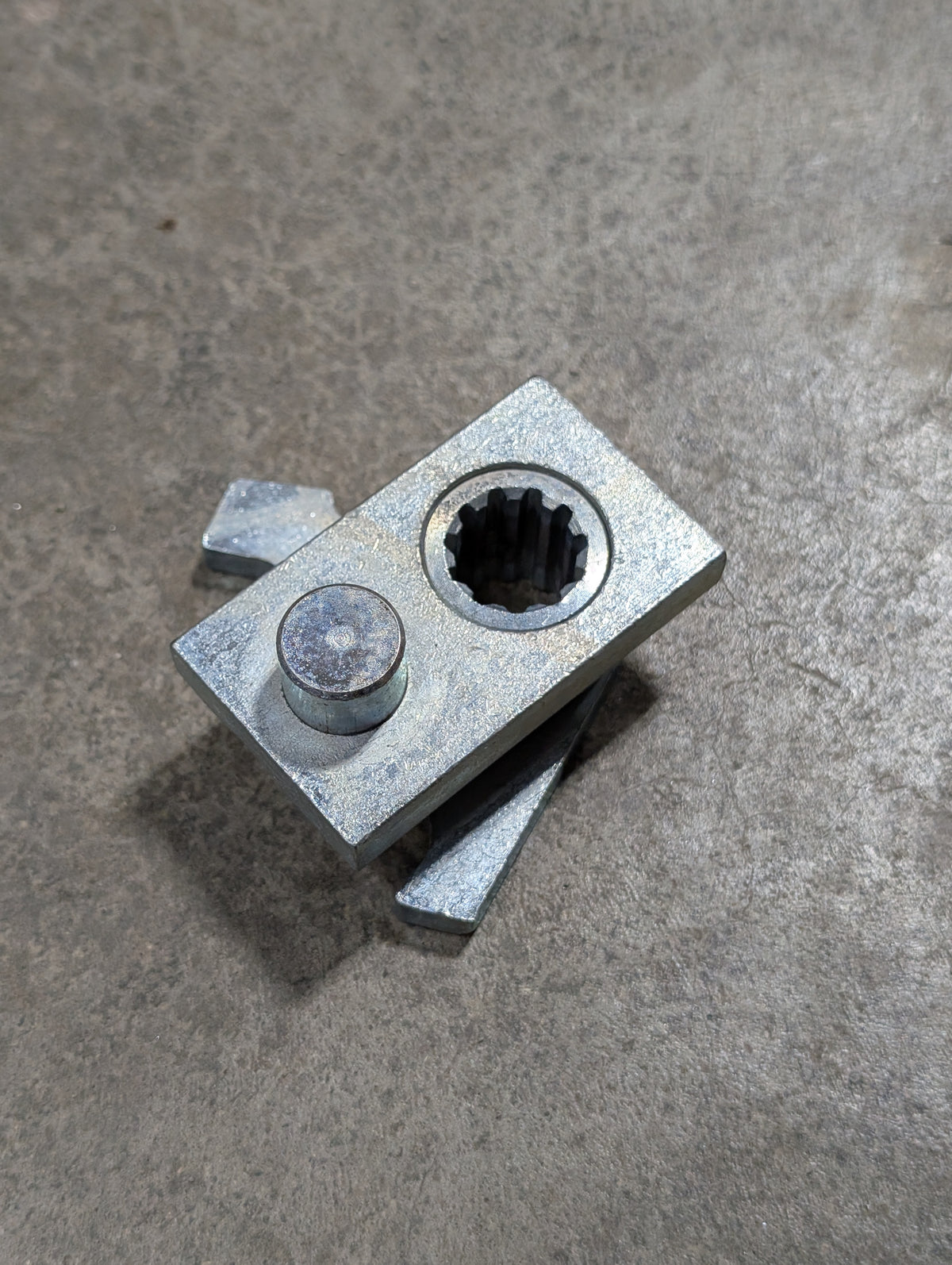 Hi-Lo Operating Arm IH International 398285R2 NEW