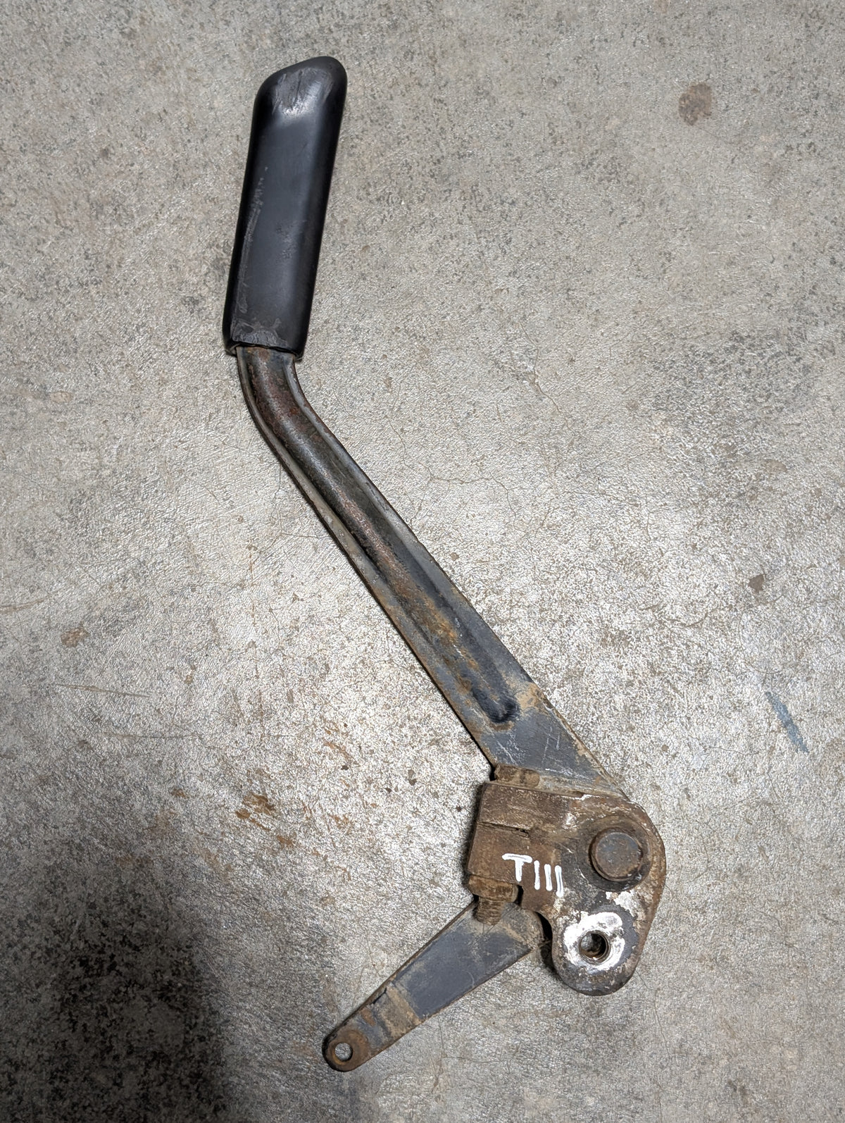 Throttle Control Lever IH International 104076C2 USED