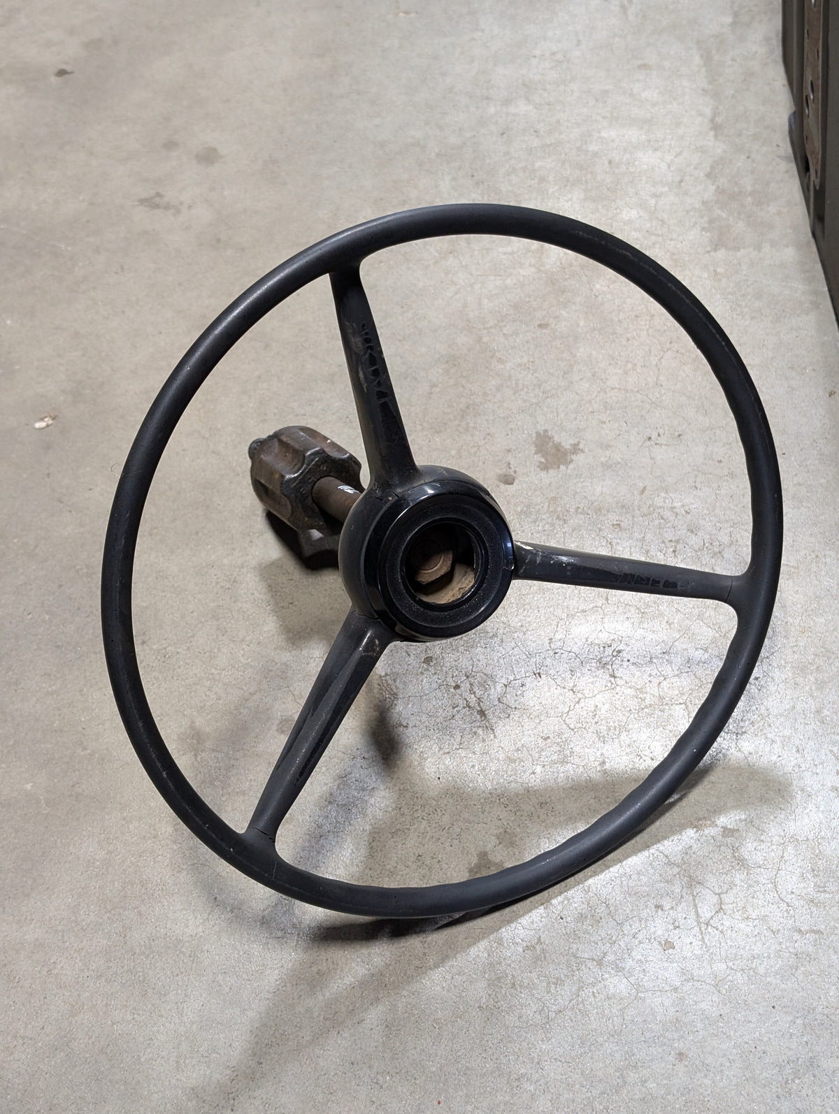 Steering Wheel & Shaft IH International 103986C1 385156R1 USED