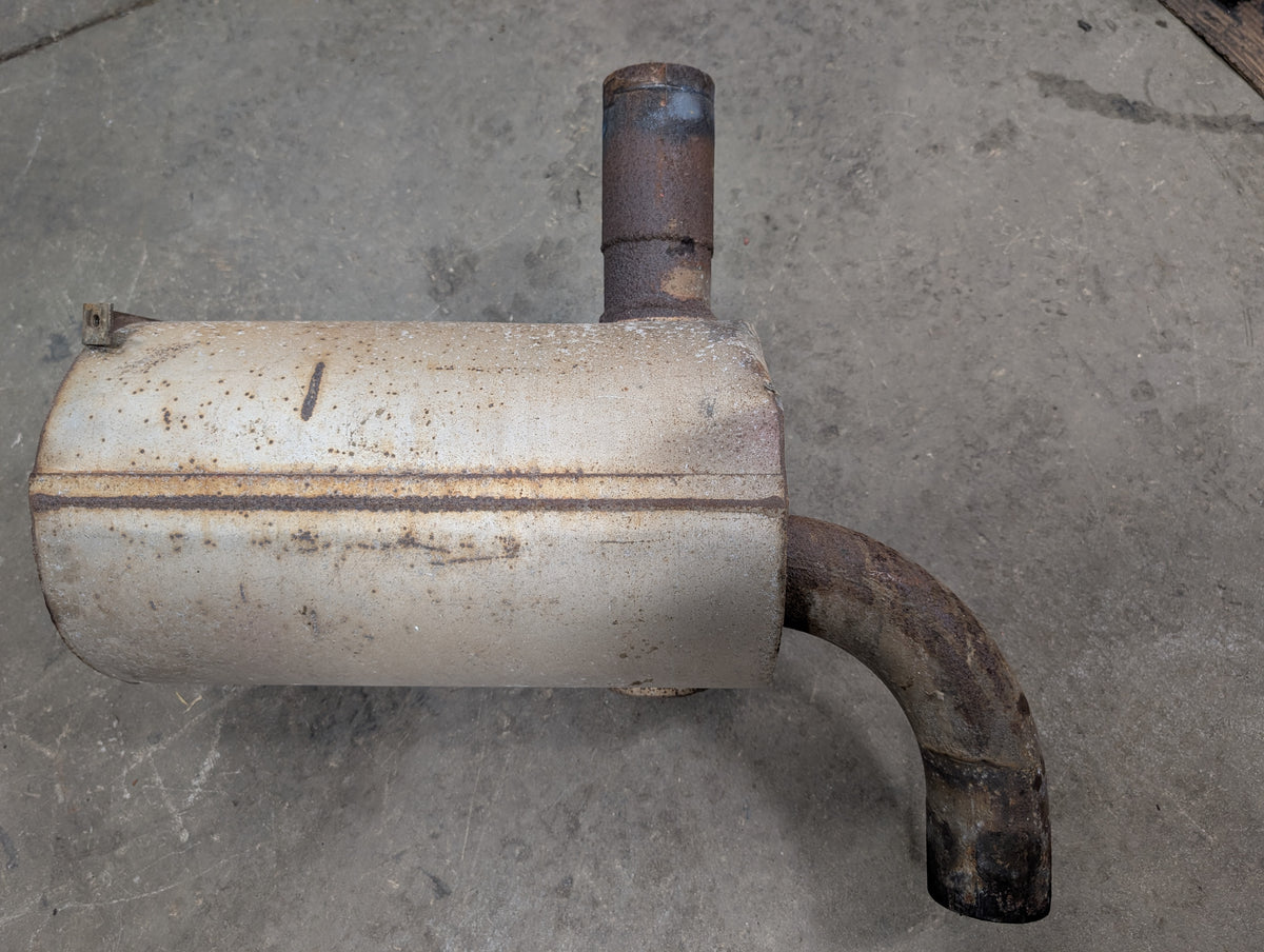 Muffler IH International 131109C1 USED