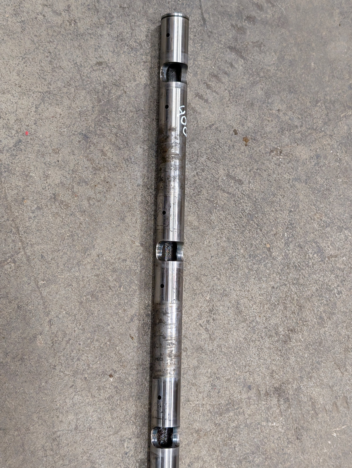 Rocker Arm Shaft IH International 675660C92 USED