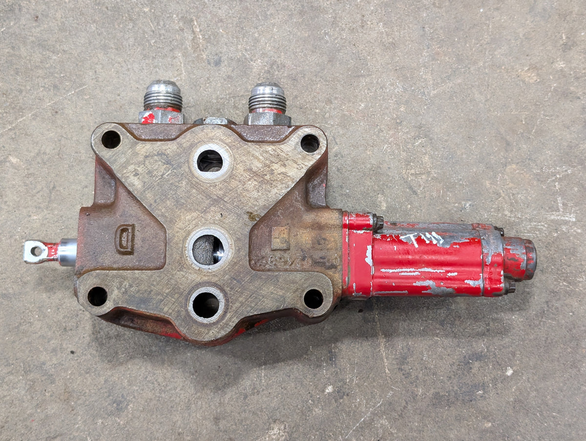 Open Center Hydraulic Auxiliary Valve IH International 62463C94 USED