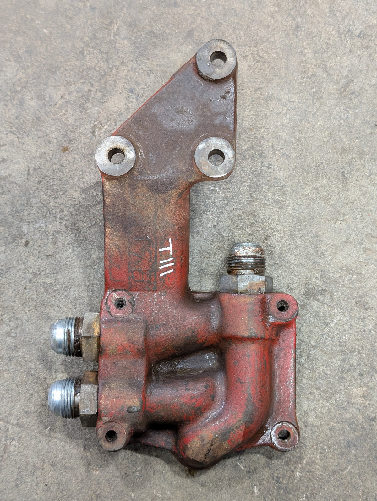 Auxiliary Valve Mounting Bracket IH International 104573C1 USED