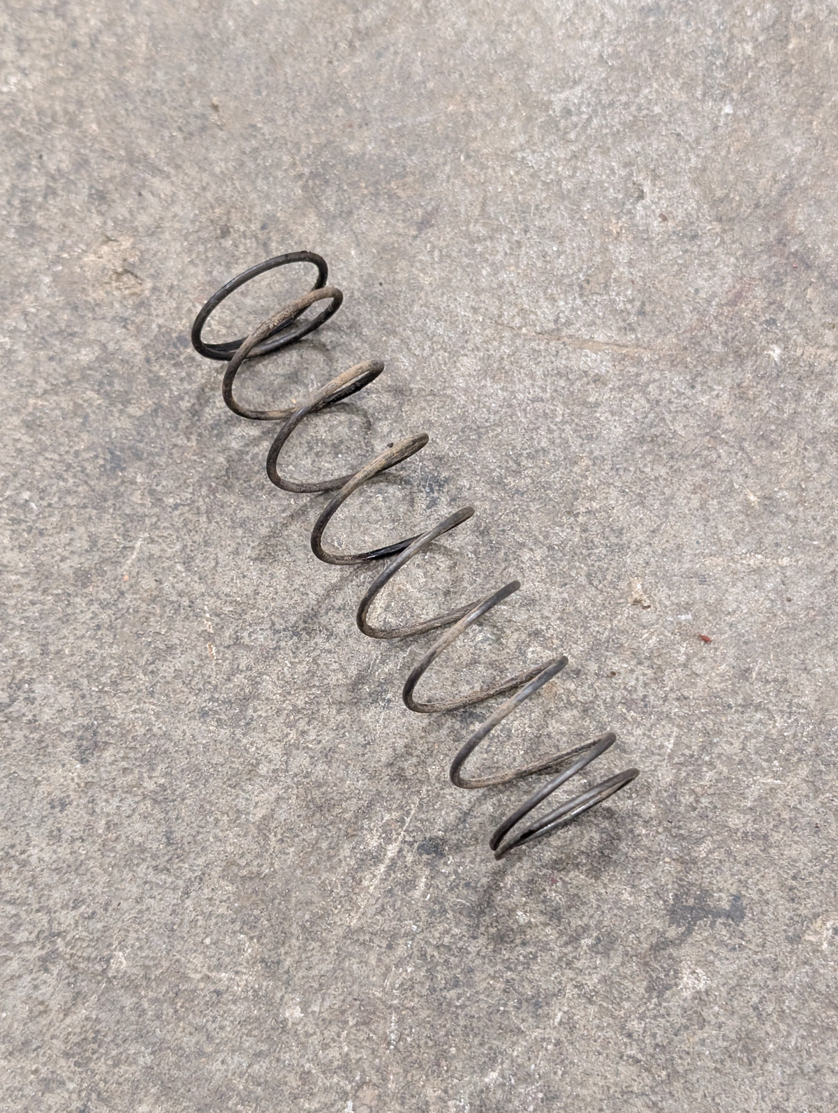 Rocker Arm Spring IH International 675105C1 USED