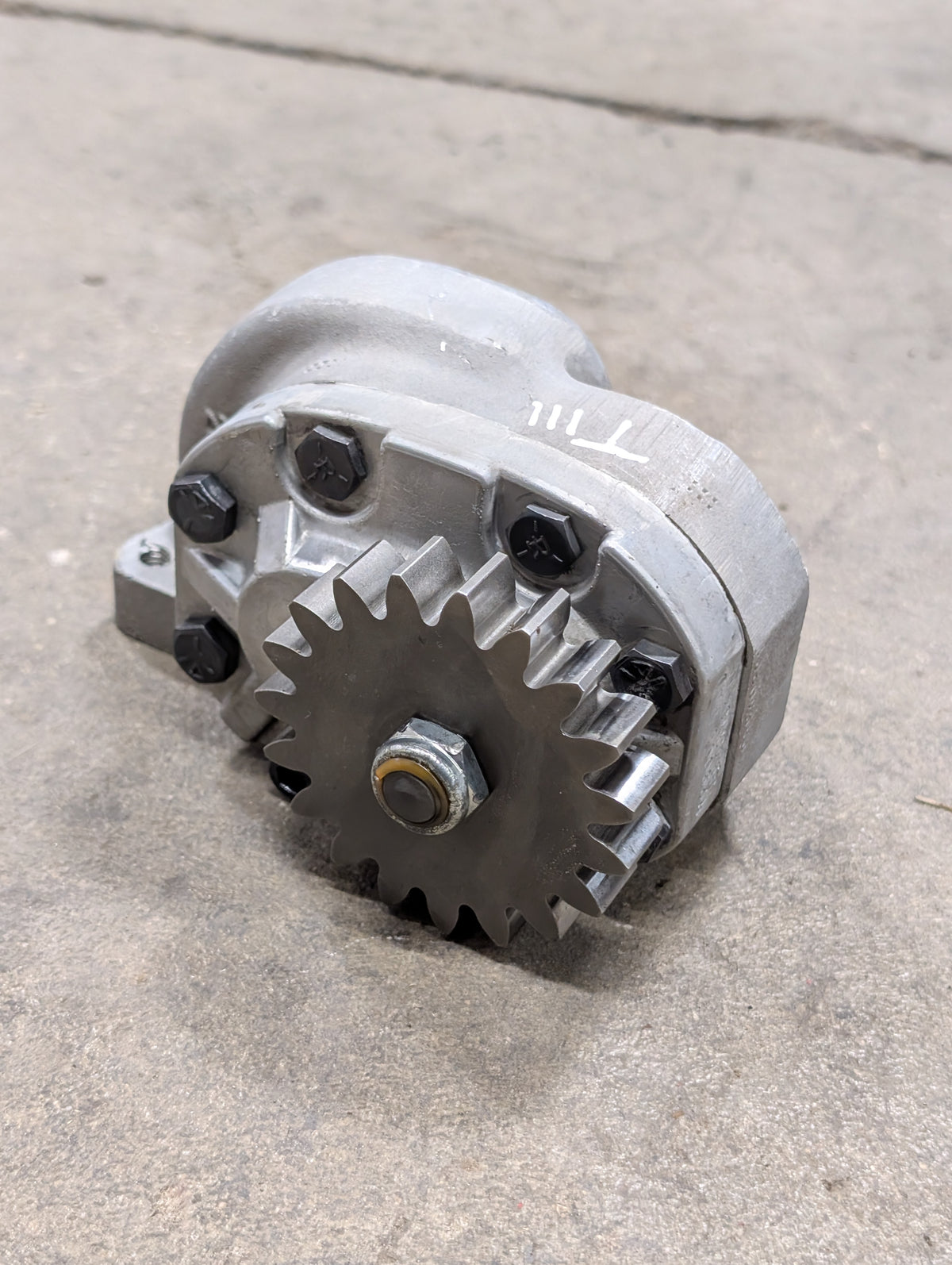 Hydraulic Pump IH International 1949302C1 USED