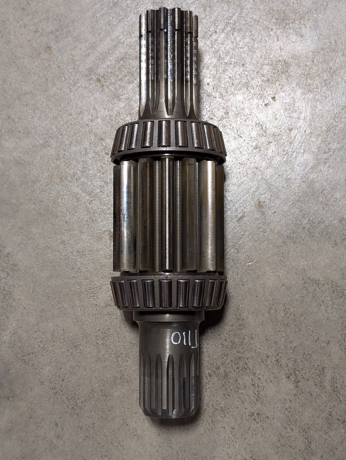 Right Bull Pinion Brake Shaft IH International 104680C1 USED