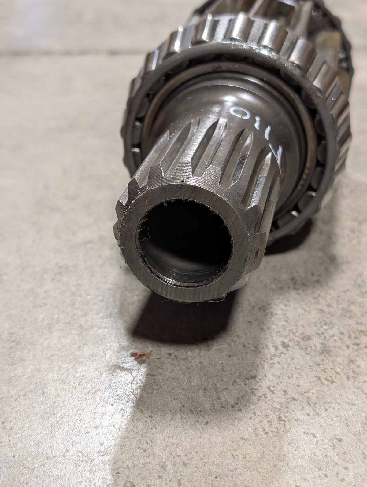 Right Bull Pinion Brake Shaft IH International 104680C1 USED