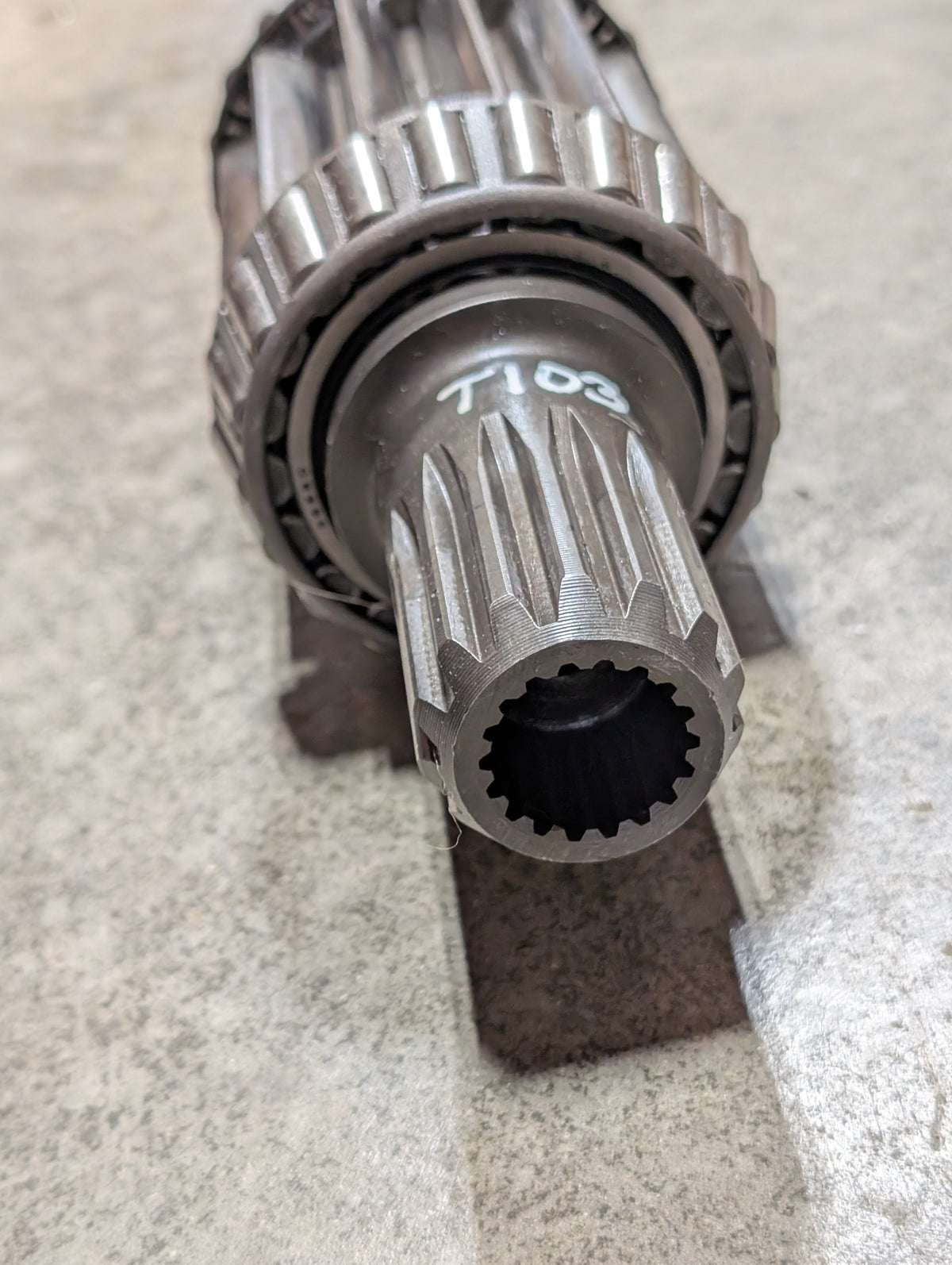 Left Bull Pinion Brake Shaft IH International 104676C1 USED