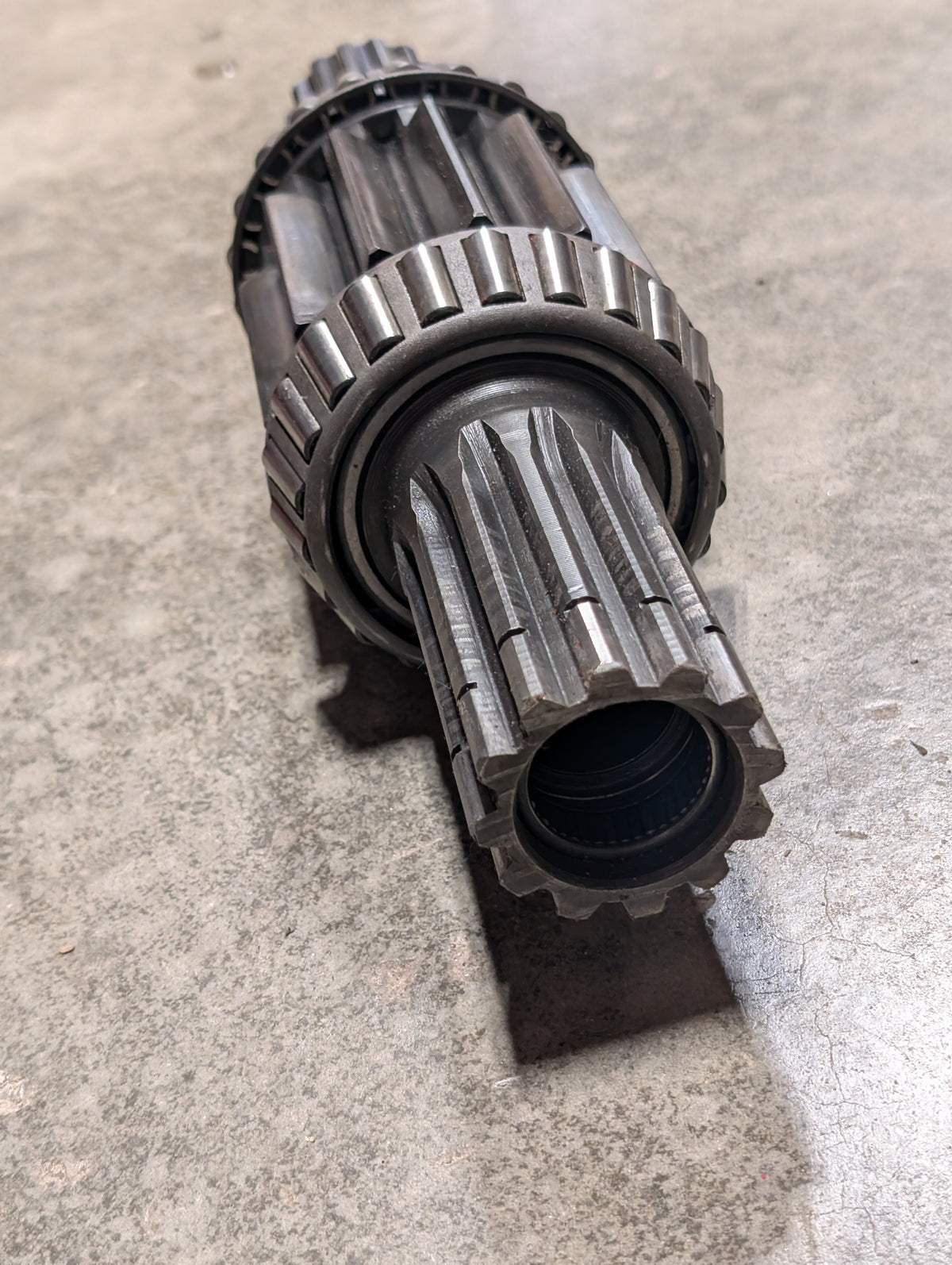 Right Bull Pinion Brake Shaft IH International 104702C1 USED