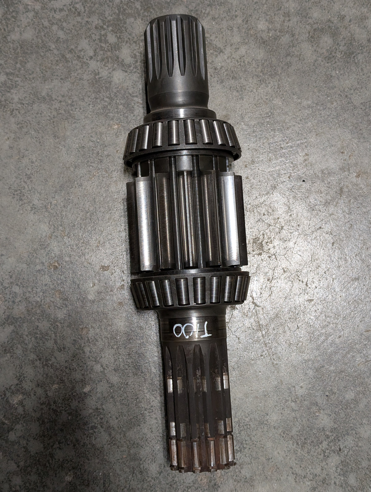 Right Bull Pinion Brake Shaft IH International 529026R1 USED