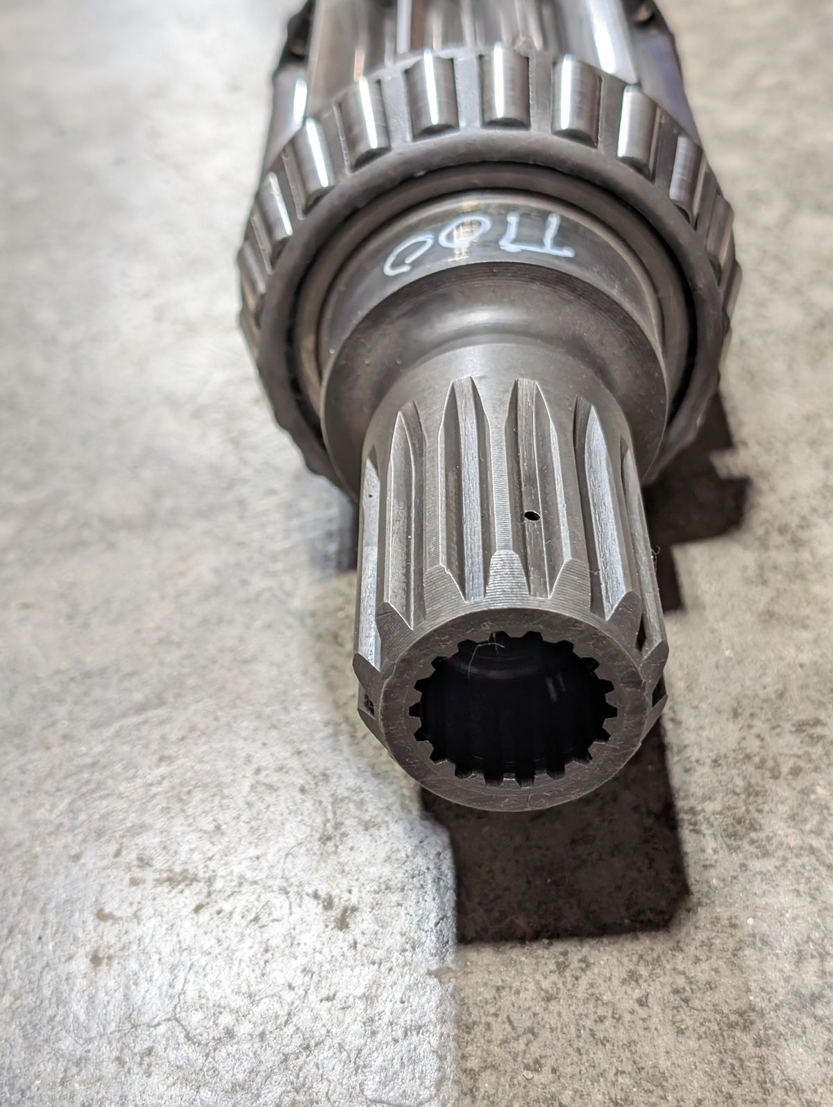 Left Bull Pinion Brake Shaft IH International 529025R1 USED