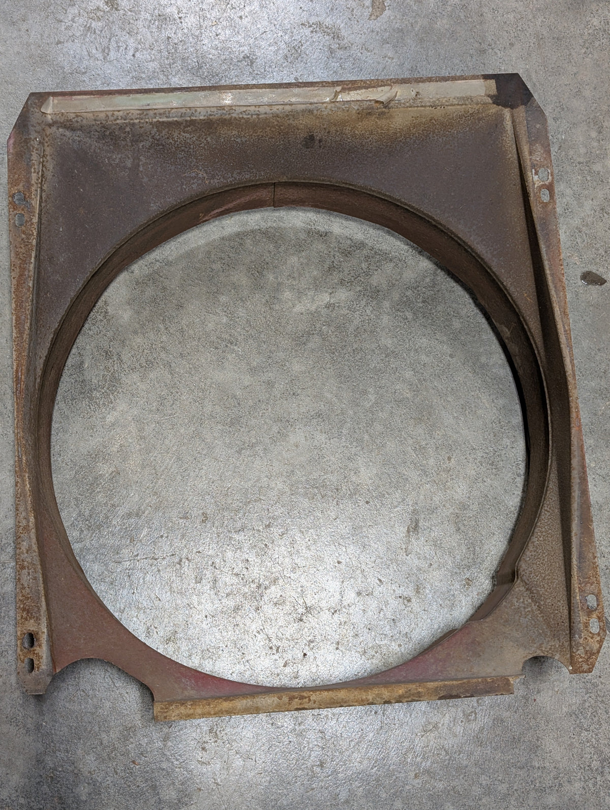 Fan Shroud IH International 531210R1 USED