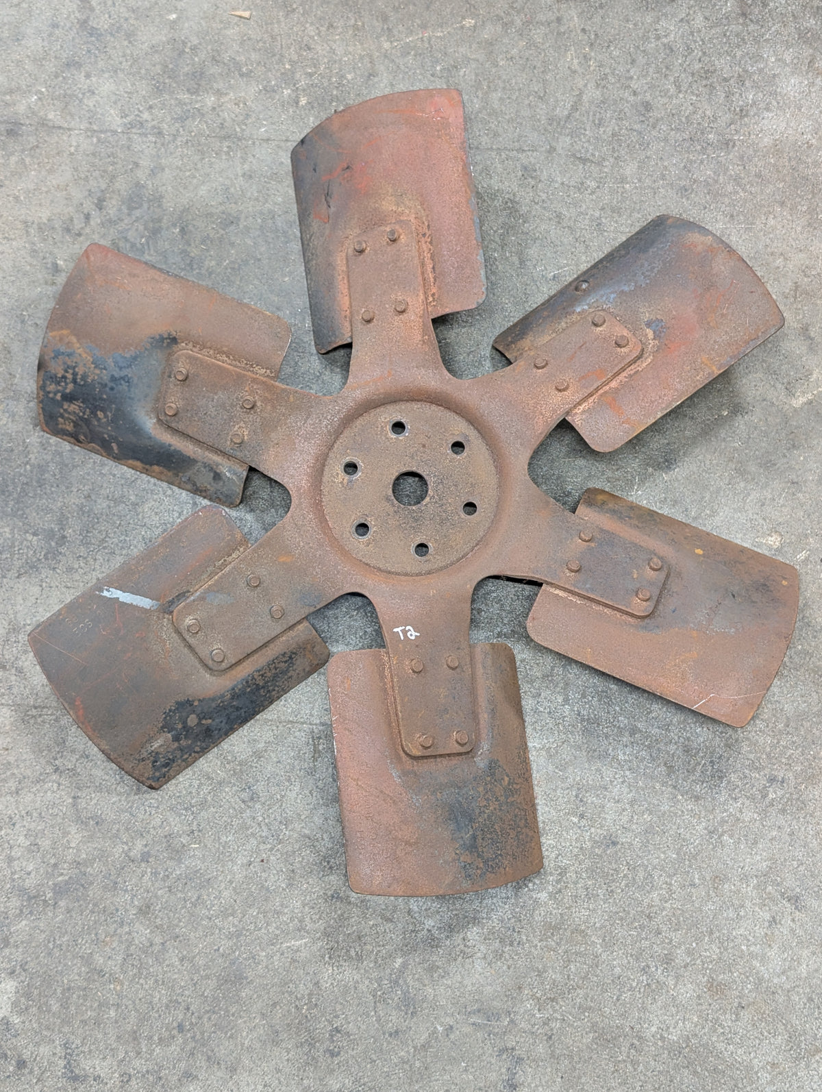 6 Blade Fan IH International 69759C3 USED