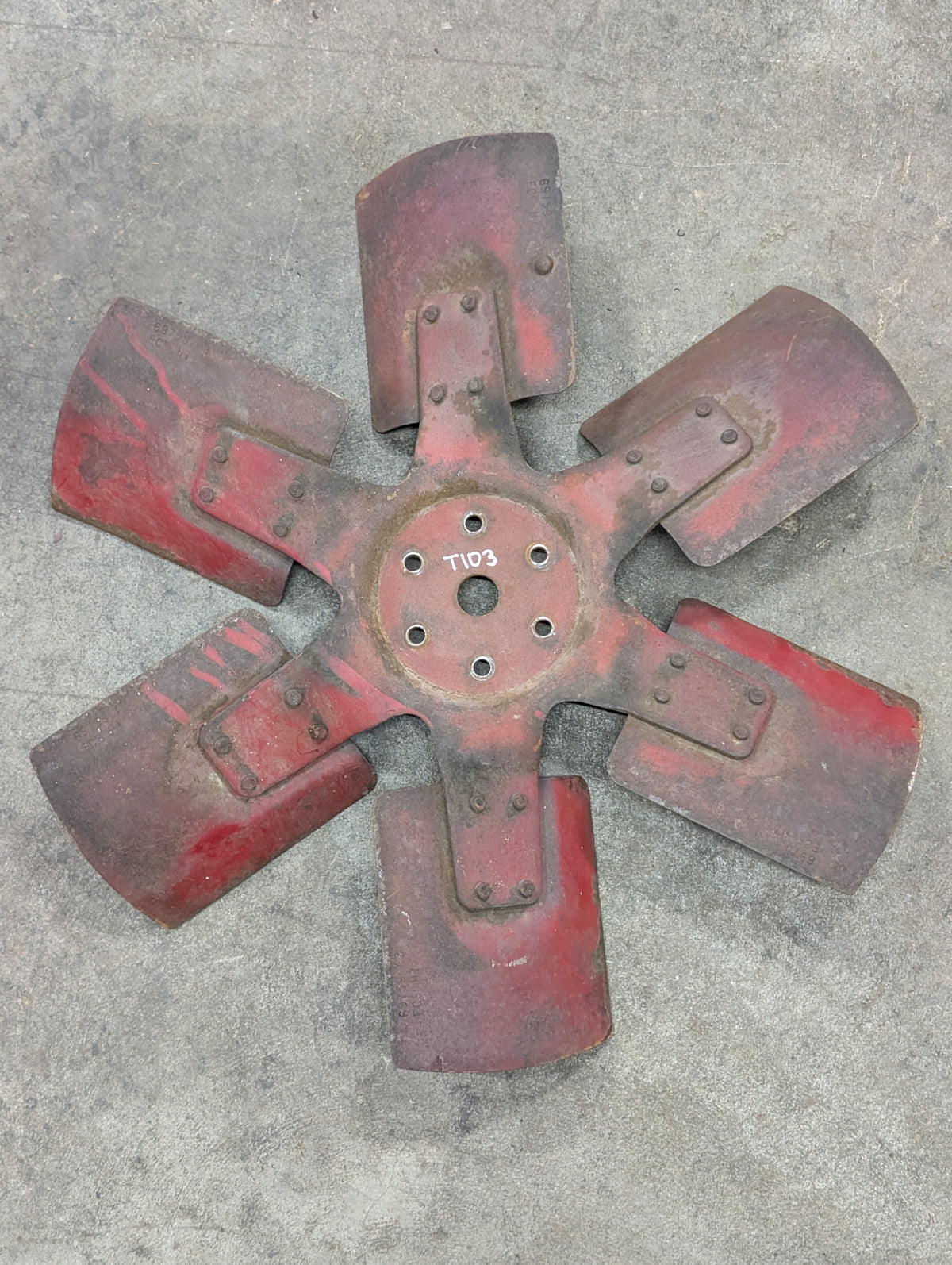 6 Blade Fan IH International 69759C3 USED