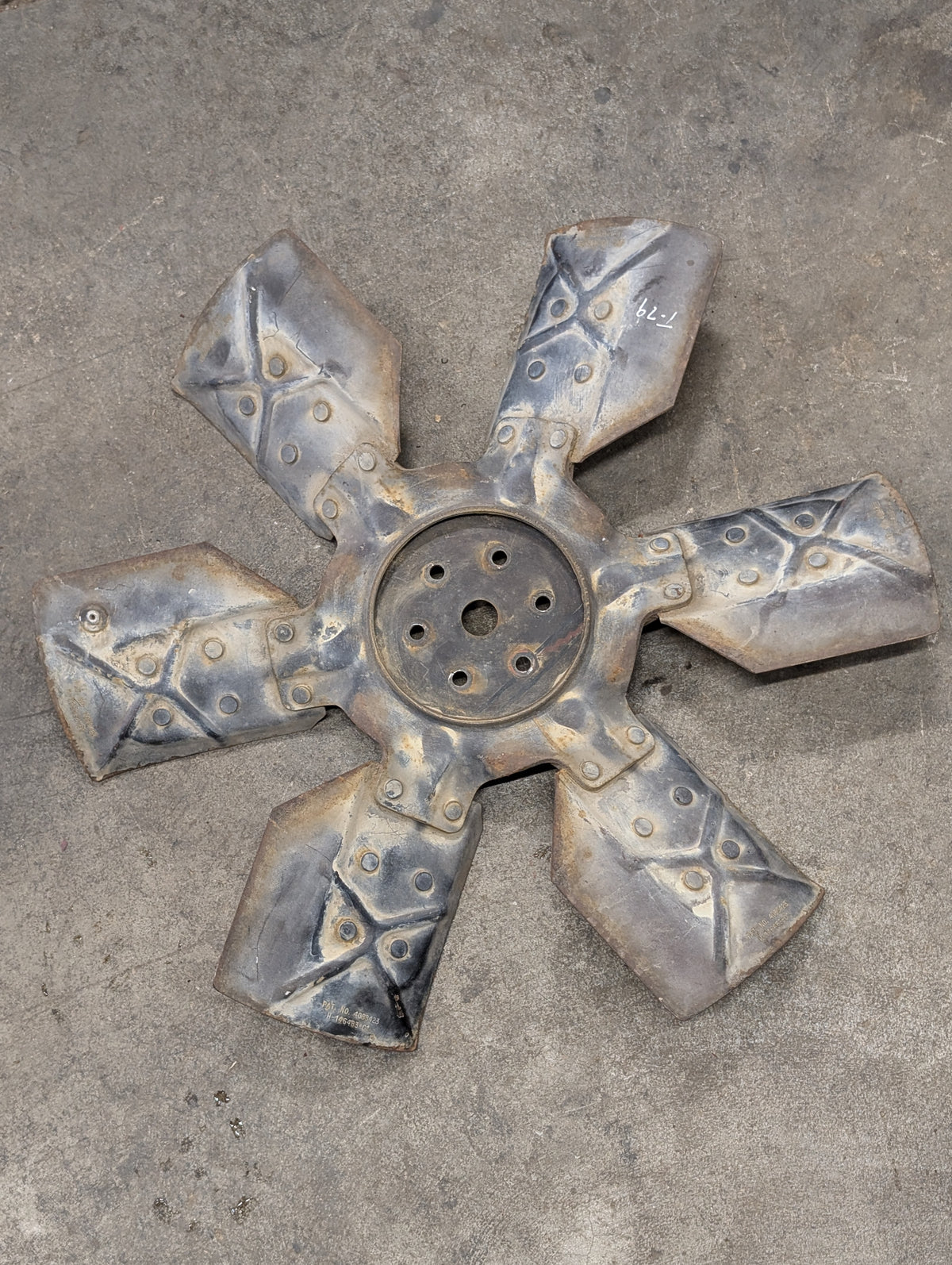 6 Blade Fan IH International 146483C1 USED