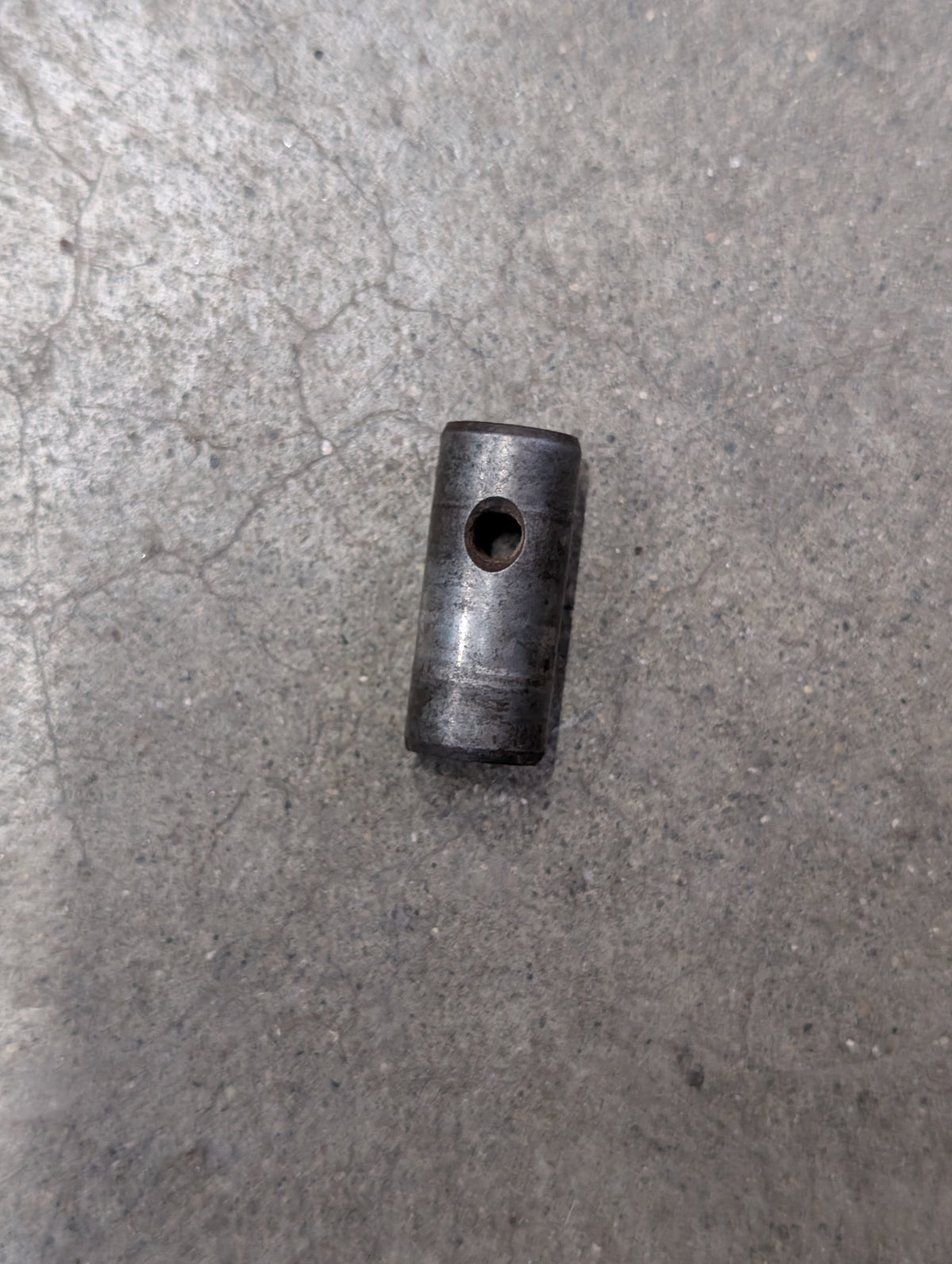 Brake Operating Rod Clevis Pin IH International 384308R2 USED