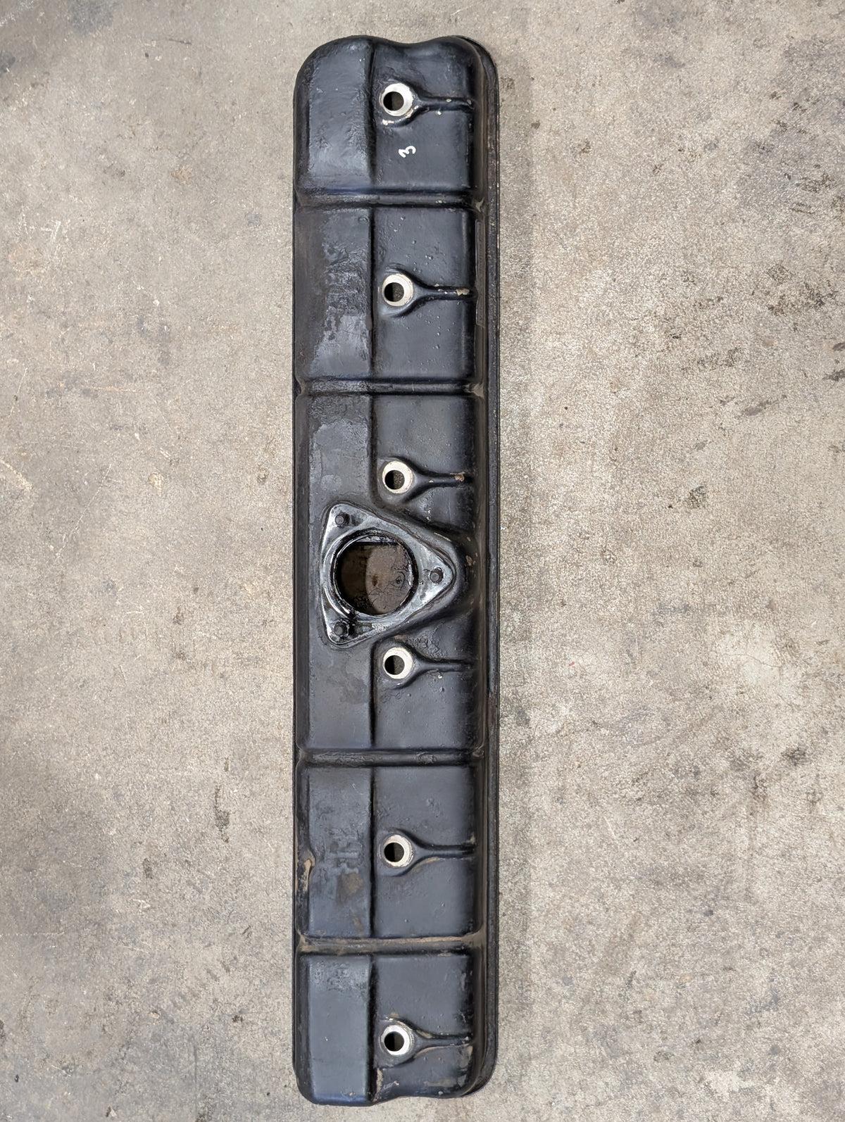 Valve Cover IH International 690339C3 USED