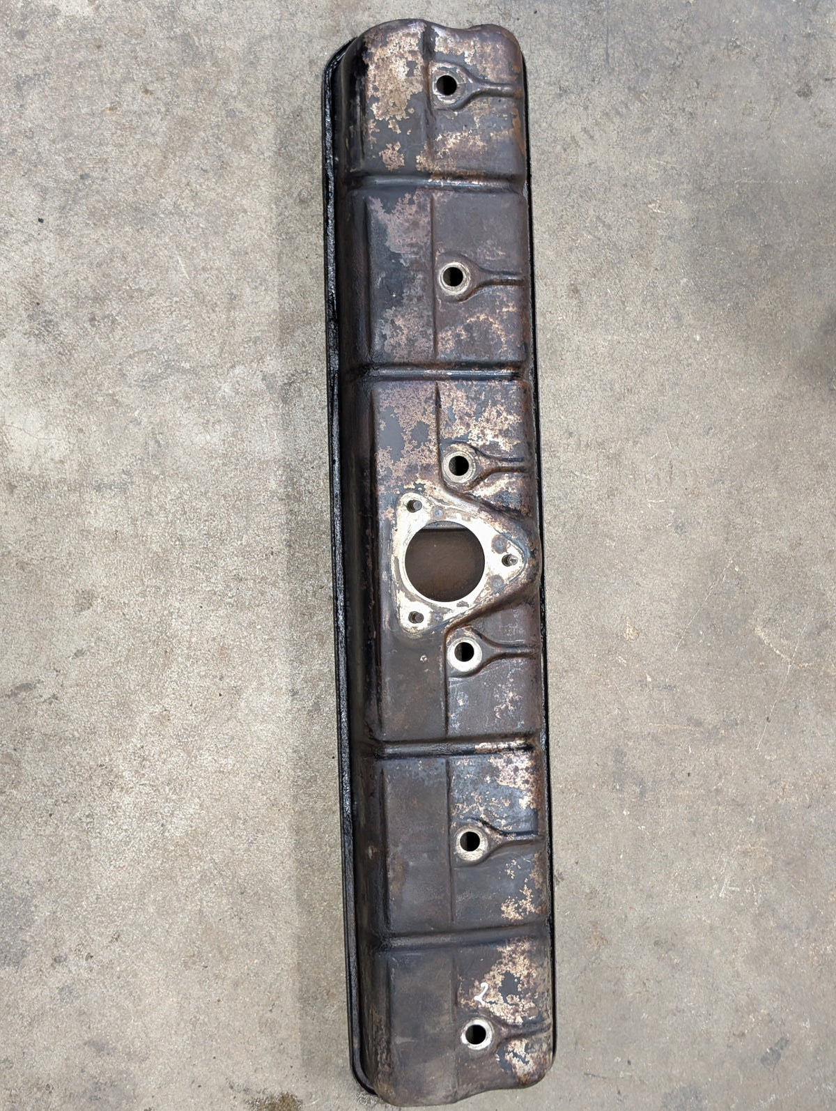 Valve Cover IH International 690339C3 USED