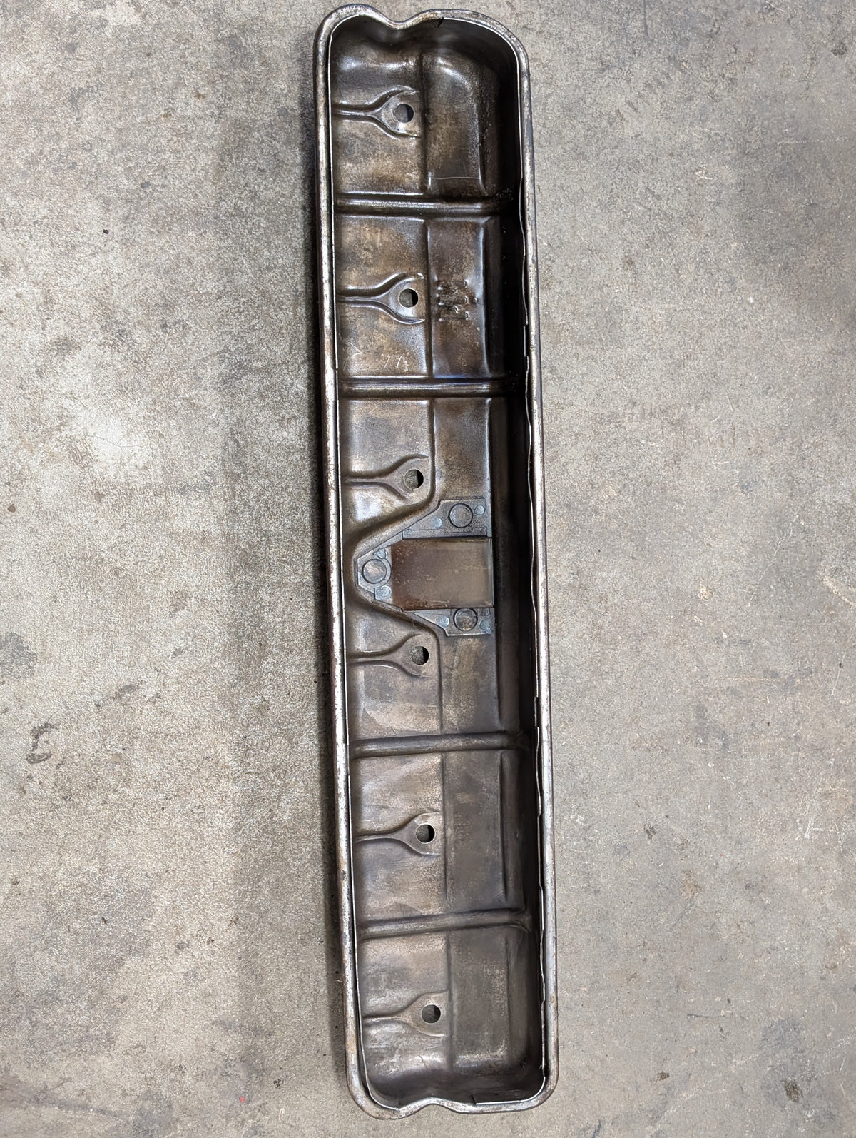 Valve Cover IH International 690339C3 USED