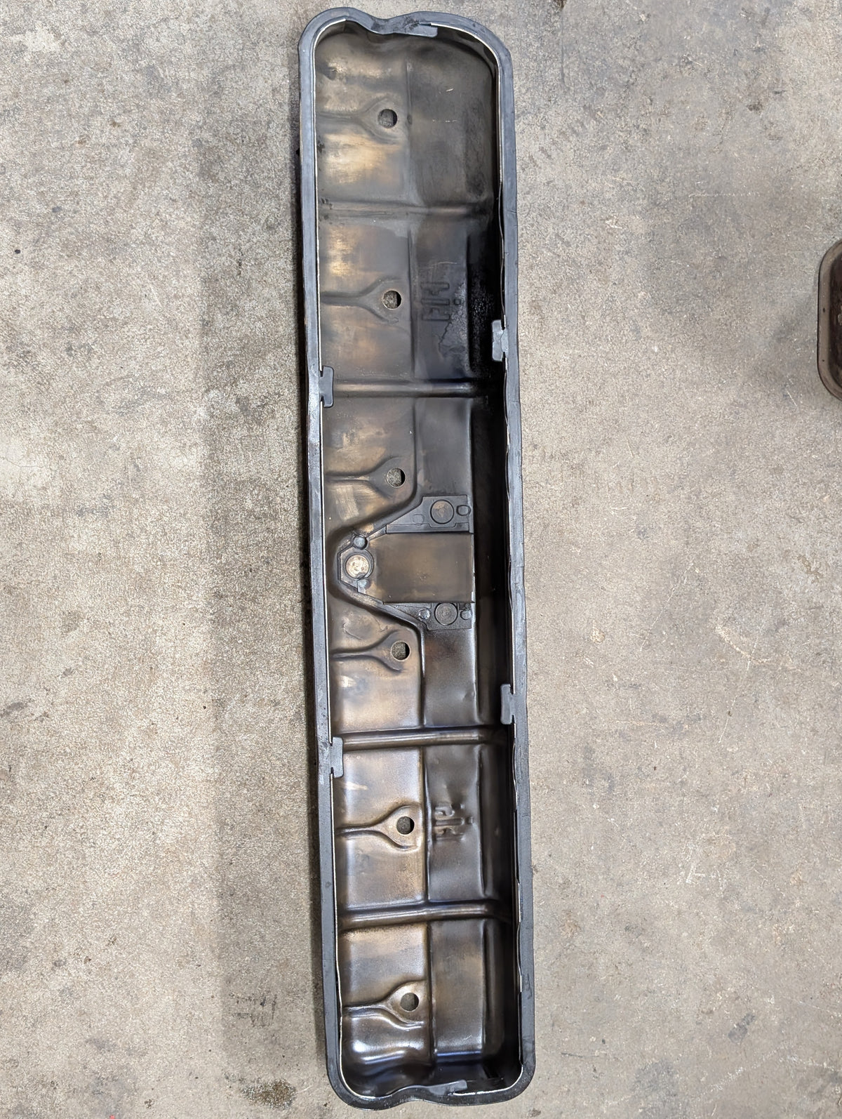 Valve Cover IH International 690339C3 USED