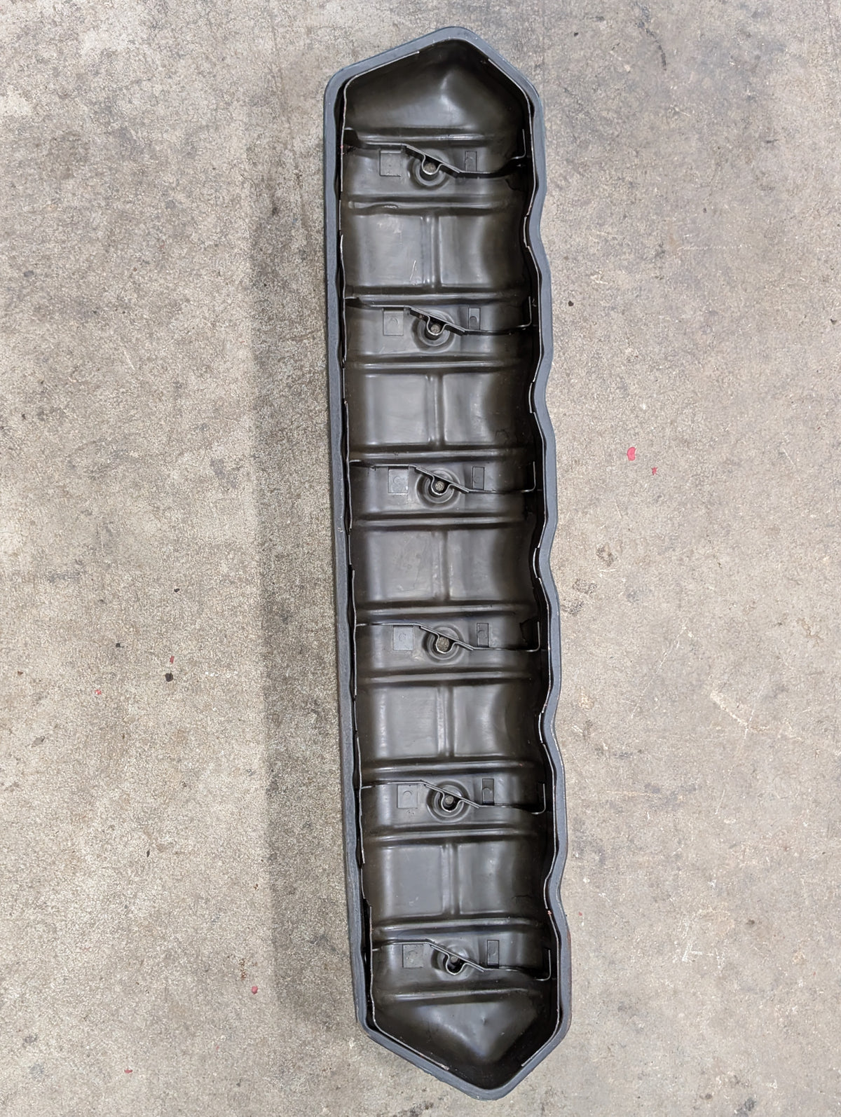 Valve Cover IH International 676156C2 USED