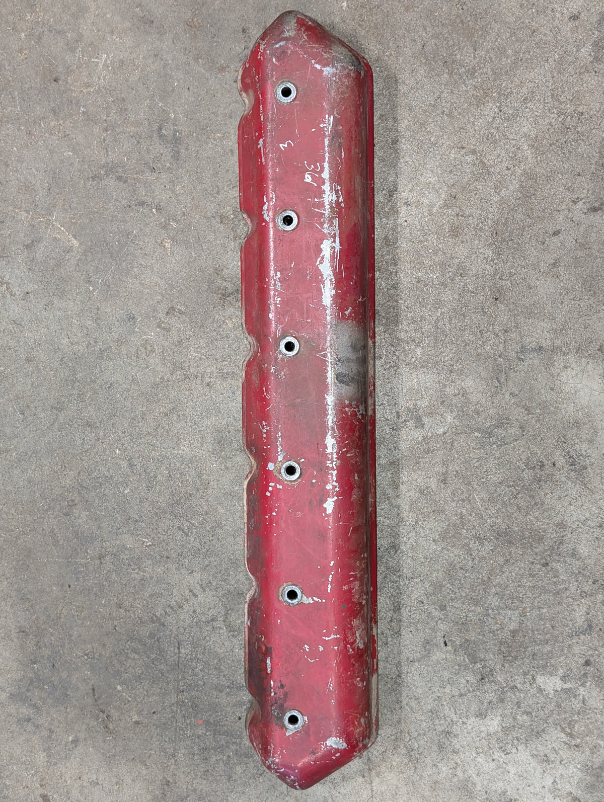 Valve Cover IH International 601390C2 328679R2 USED