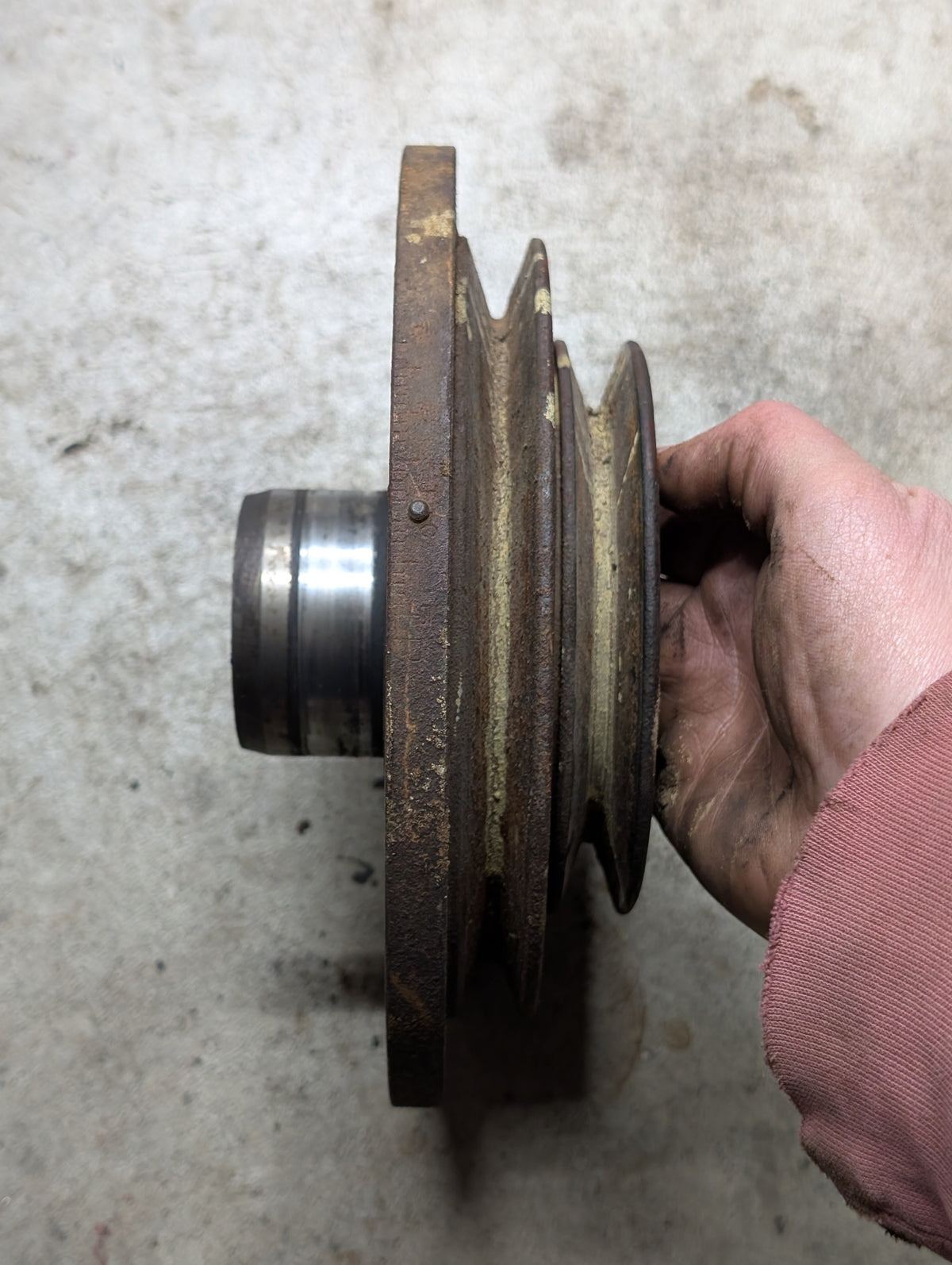 Crankshaft Damper Pulley IH International 338952R91 USED