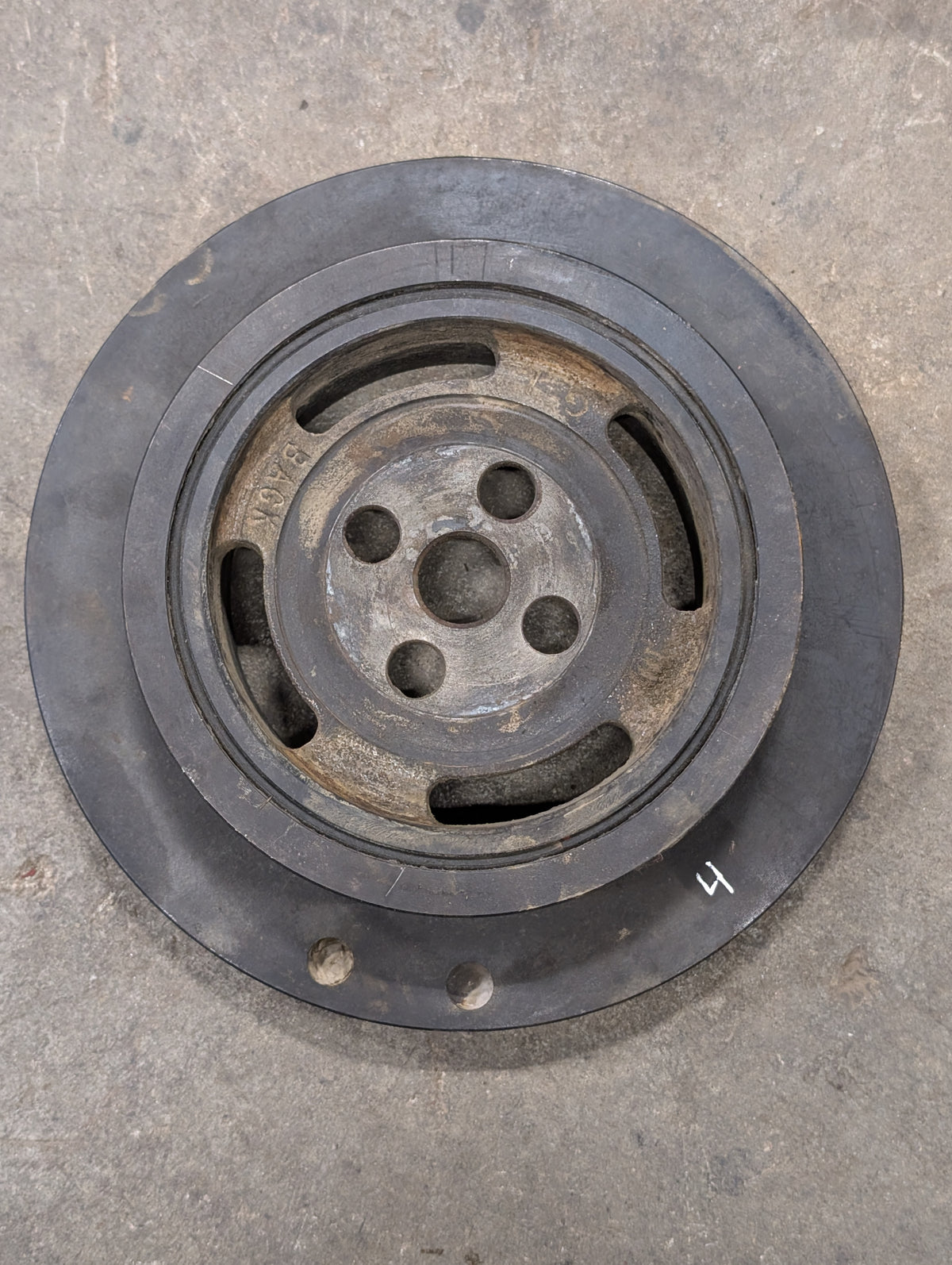 Crankshaft Damper Pulley IH International J925568 3925568 USED