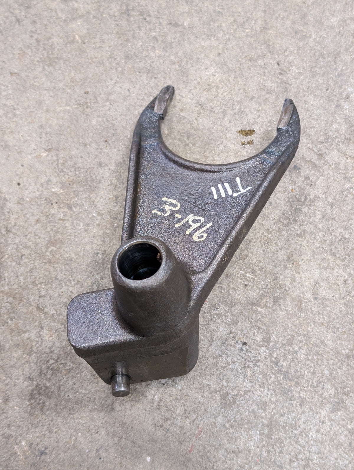 Speed Shift Fork IH International 380123R21 USED