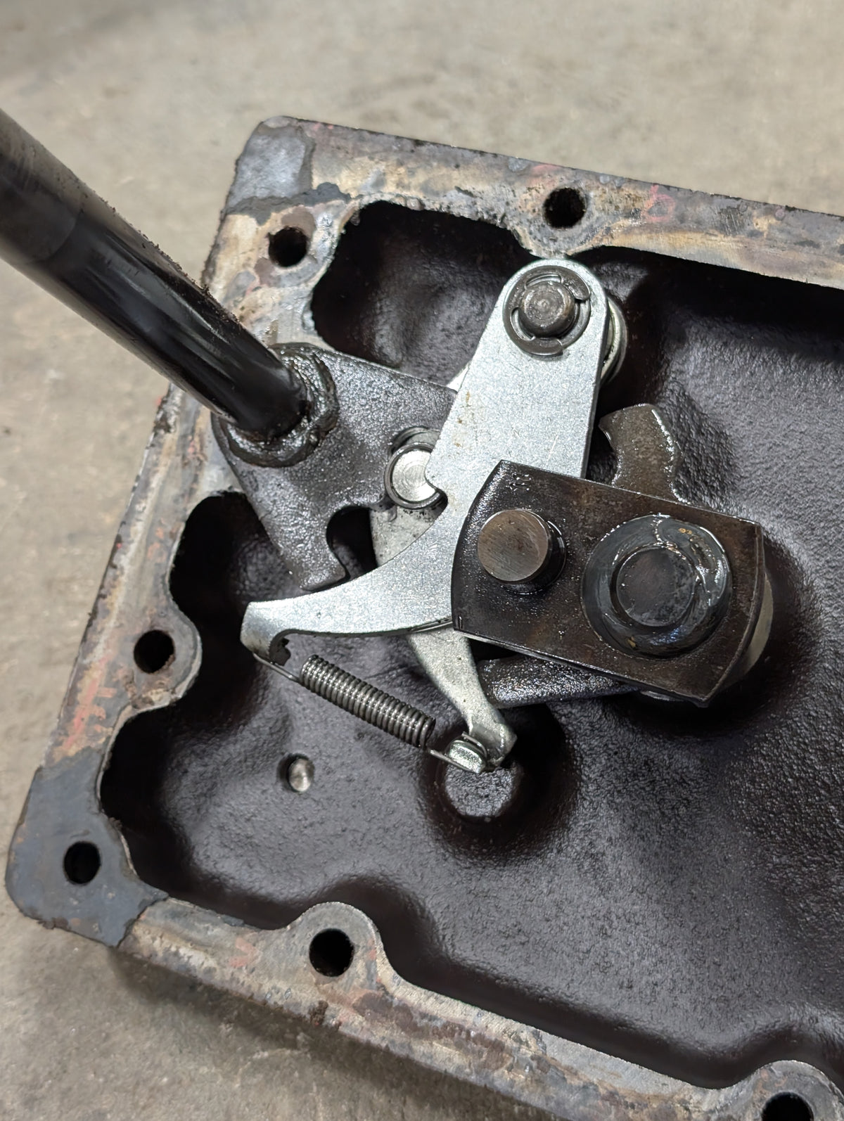 Range Cover & Shifting Assembly IH International 398298R41 USED