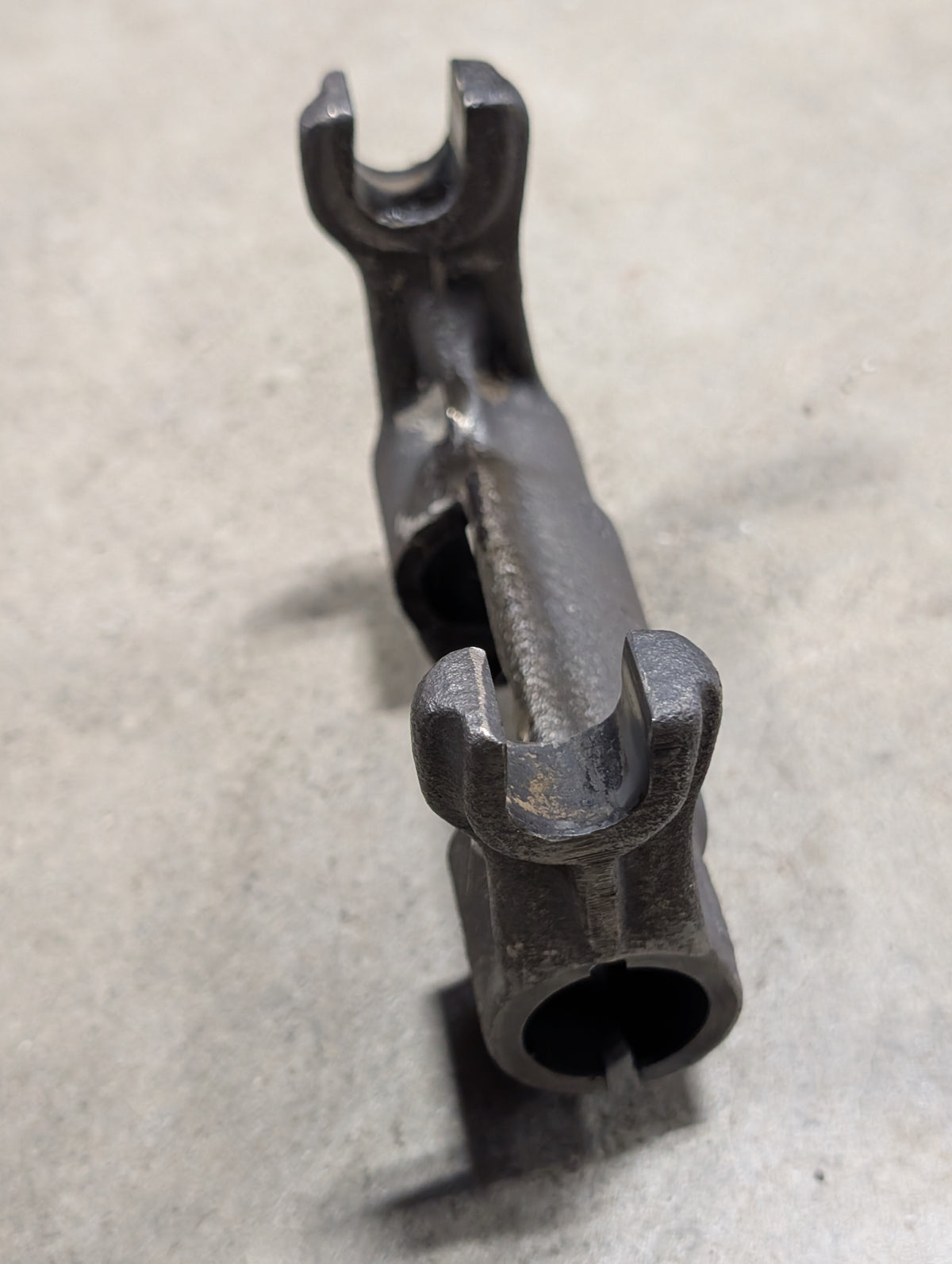 Clutch Release Fork IH International 380110R1 USED