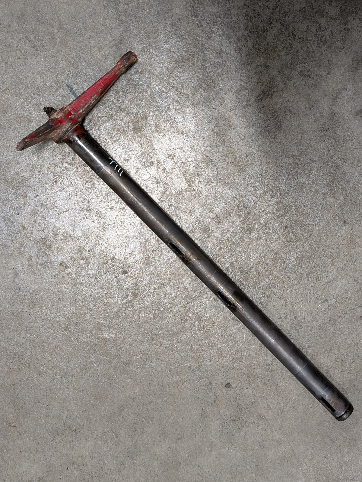 Clutch Release Shaft IH International 104037C2 USED