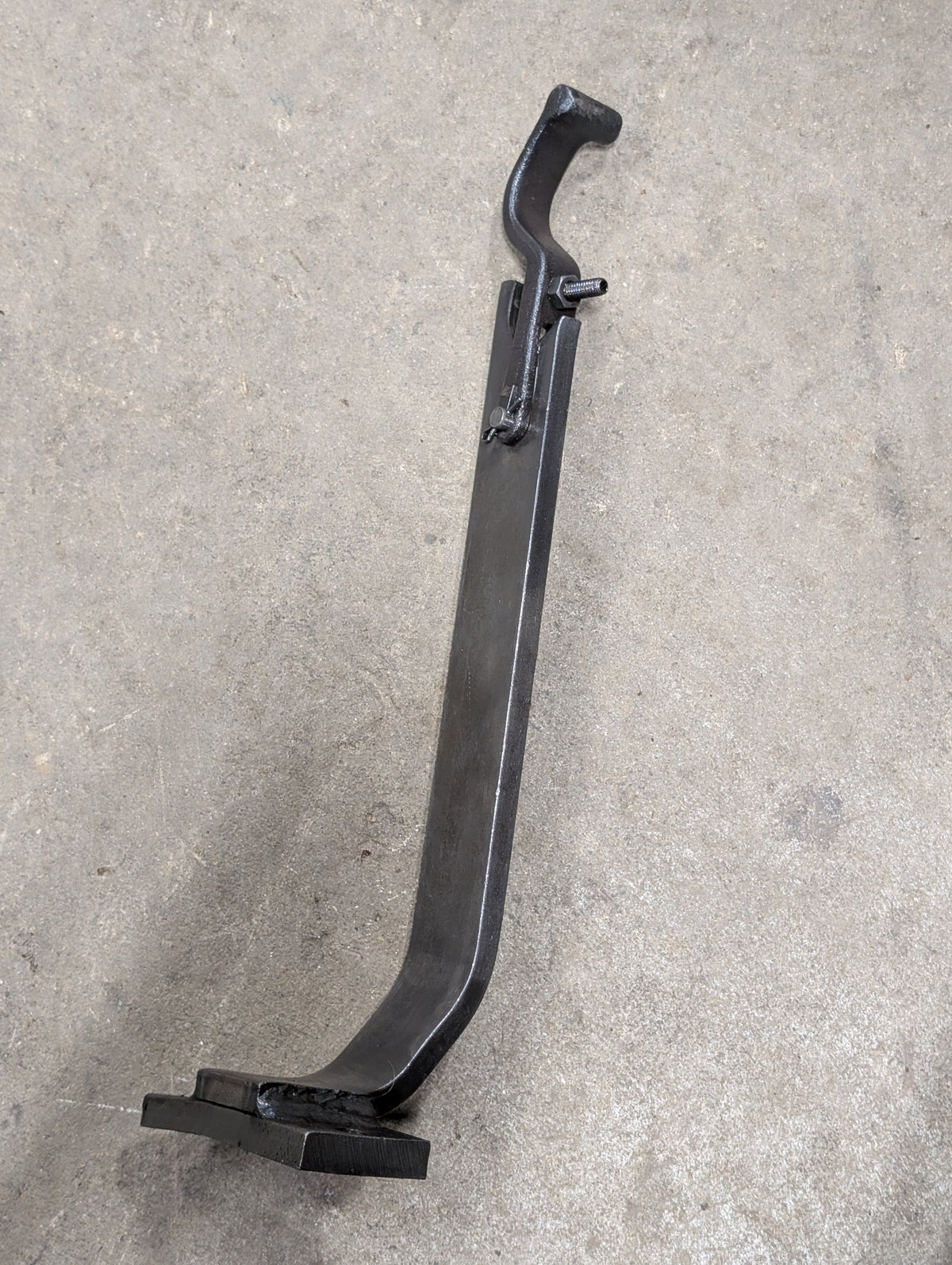 Lower Sensing Arm IH International 391055R11 USED