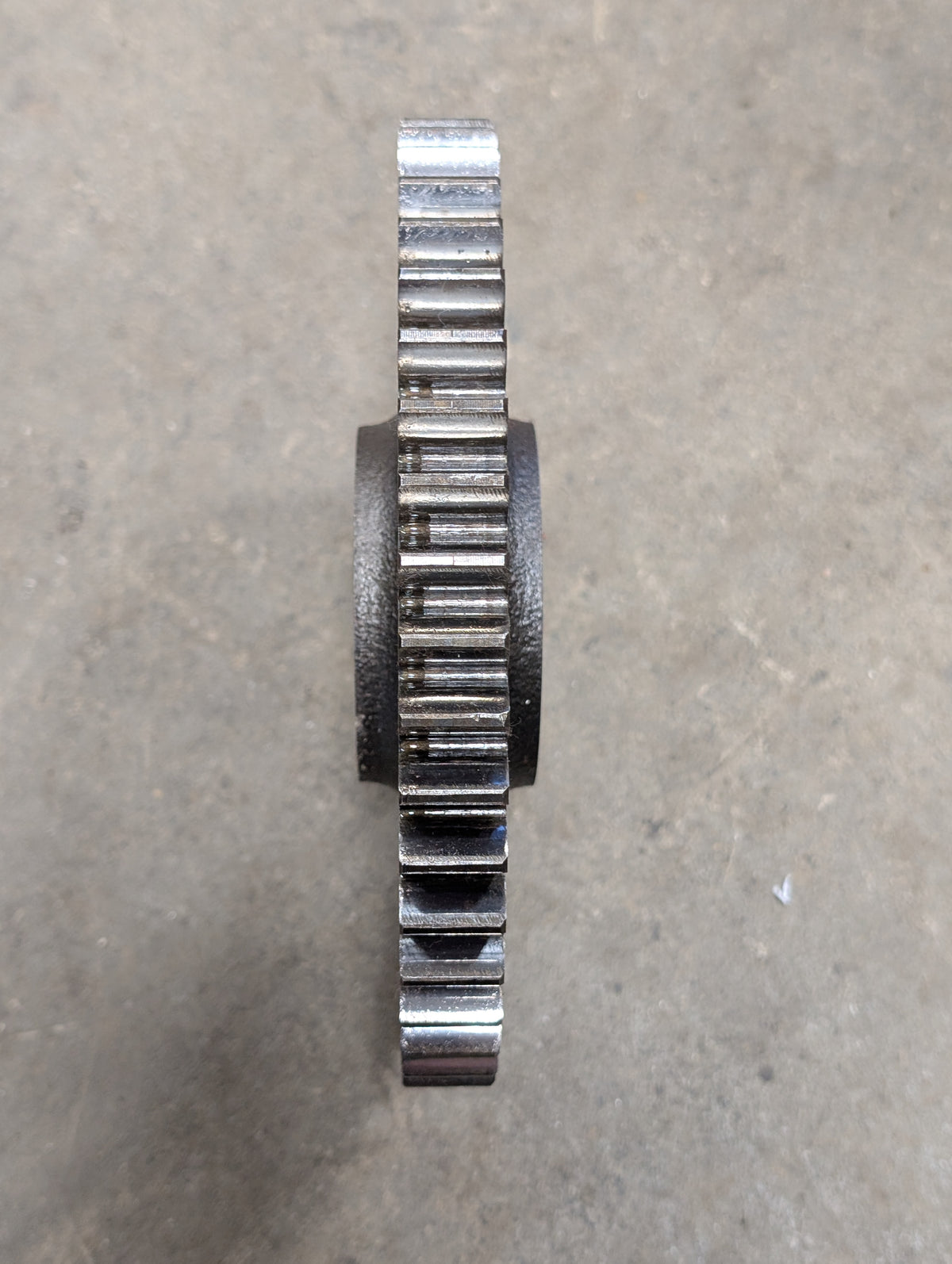 Constant Mesh Gear IH International 528673R1 USED