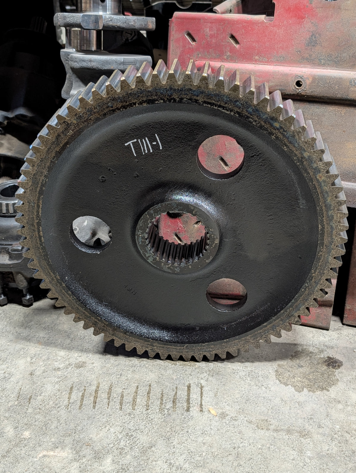 Bull Gear IH International 380219R1 USED