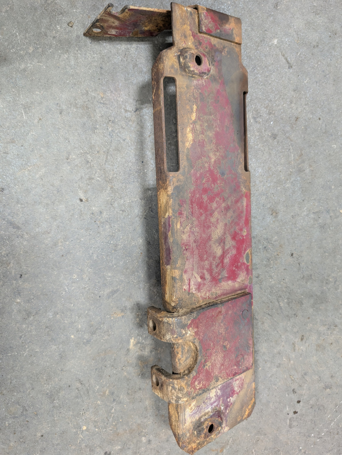 Left Battery Tray IH International 399048R1 USED