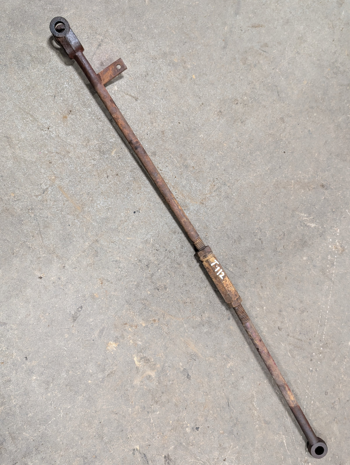 Clutch Rod IH International 384248R1 385142R91 USED