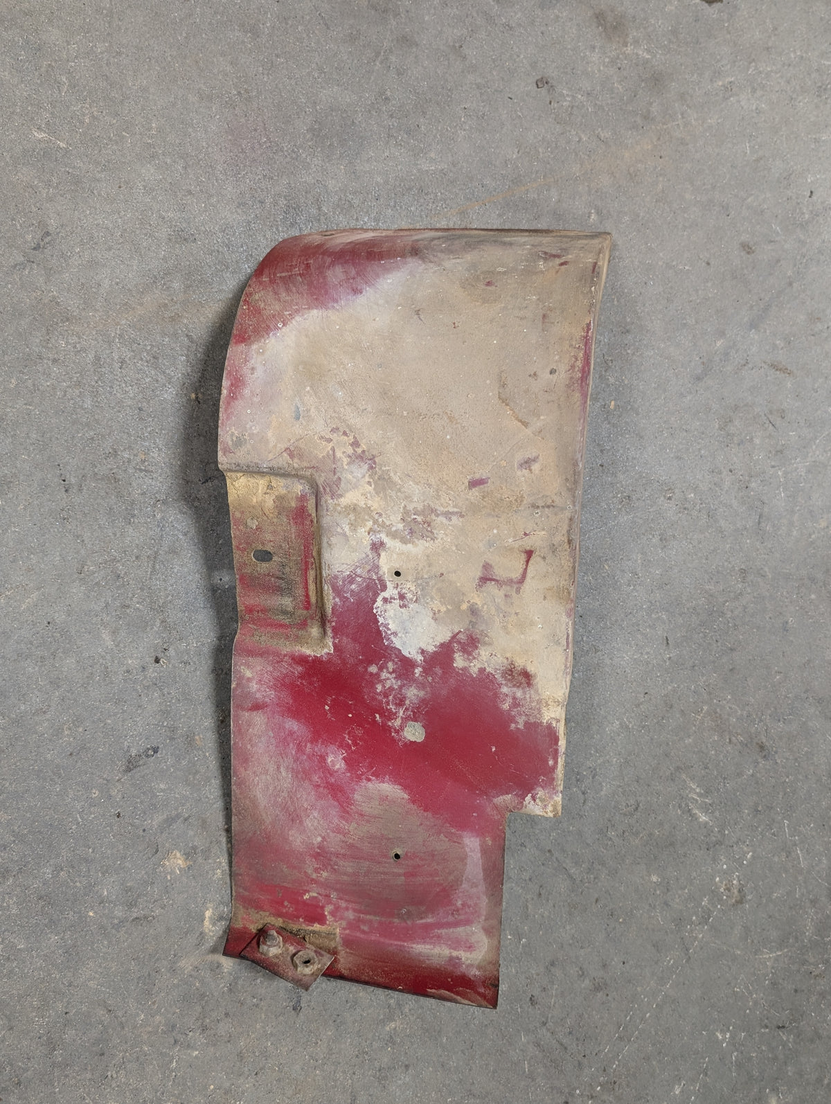 Lower Right Heat Shield IH International 386118R21 USED