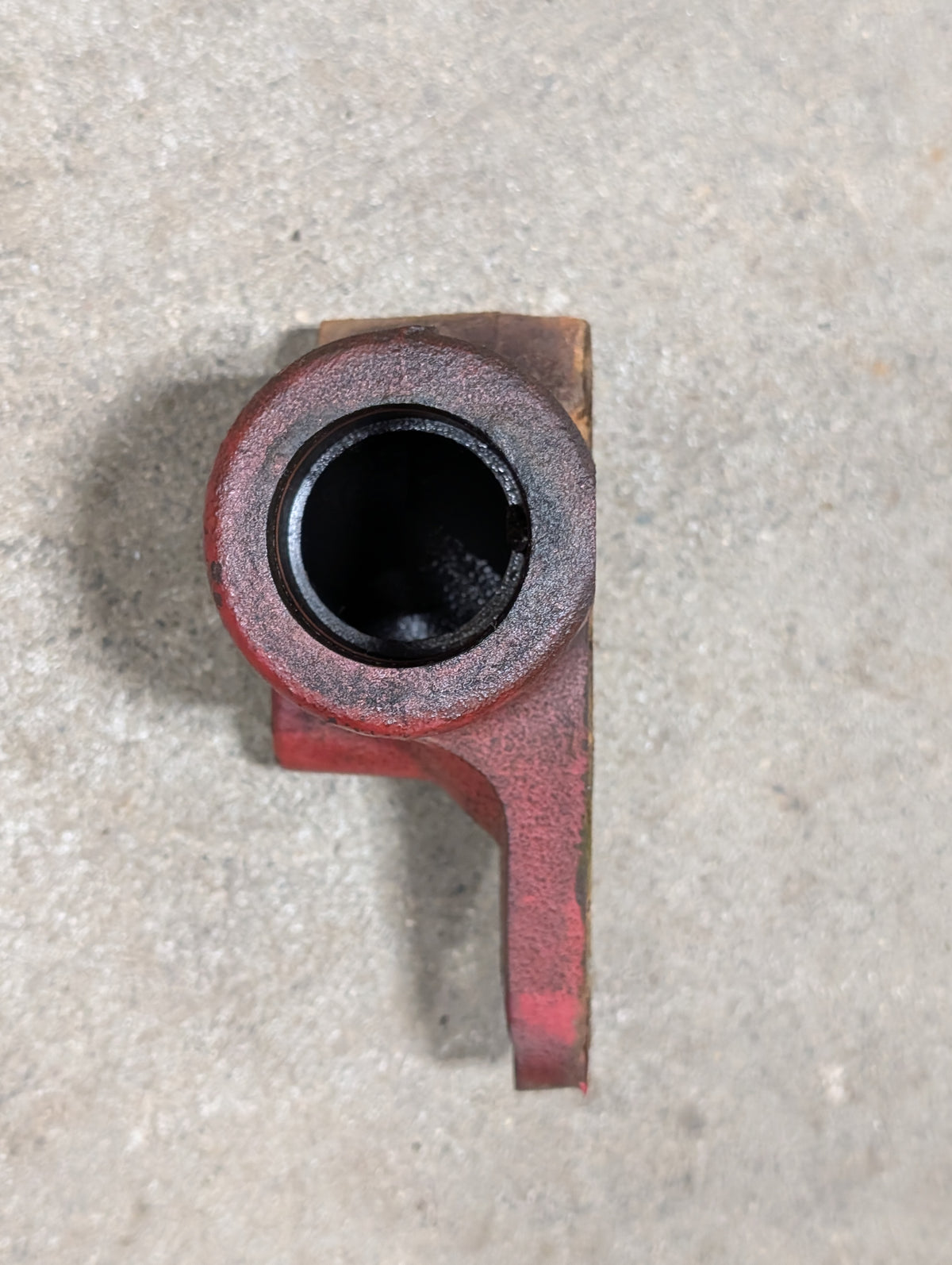 Engine Oil Elbow IH International 607262C1 USED