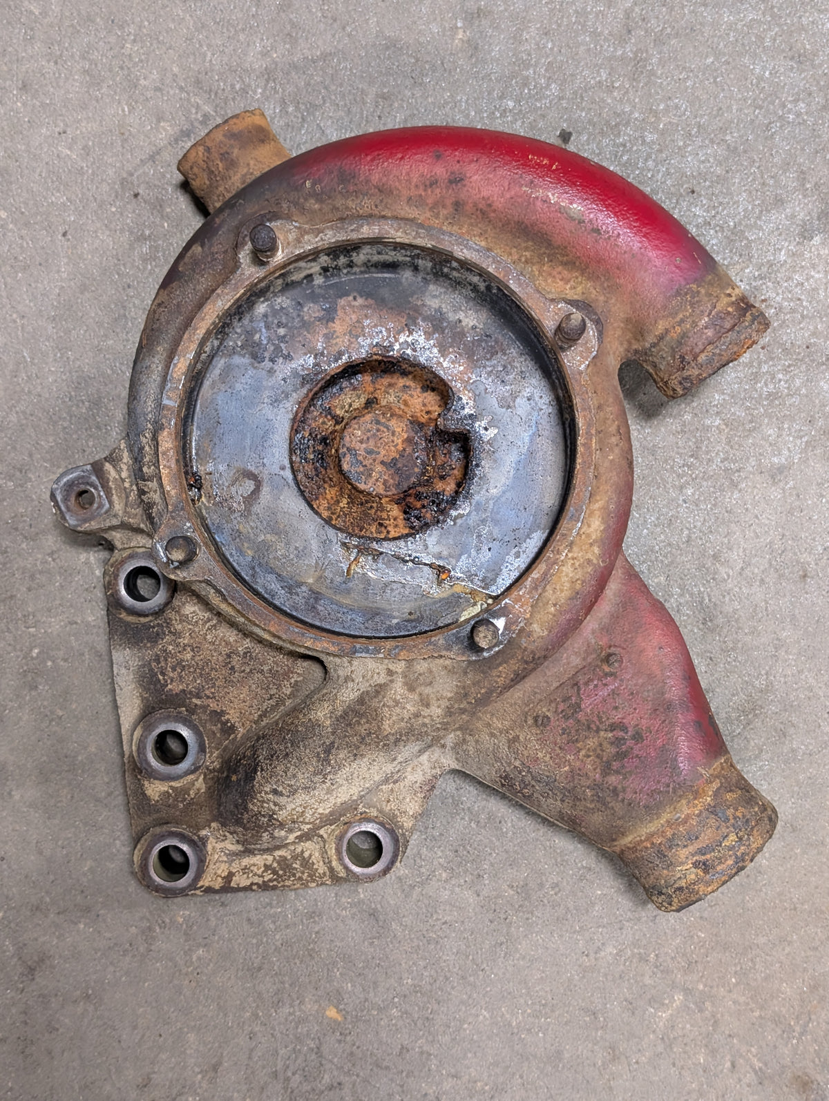 Water Pump Body IH International 607253C11 USED
