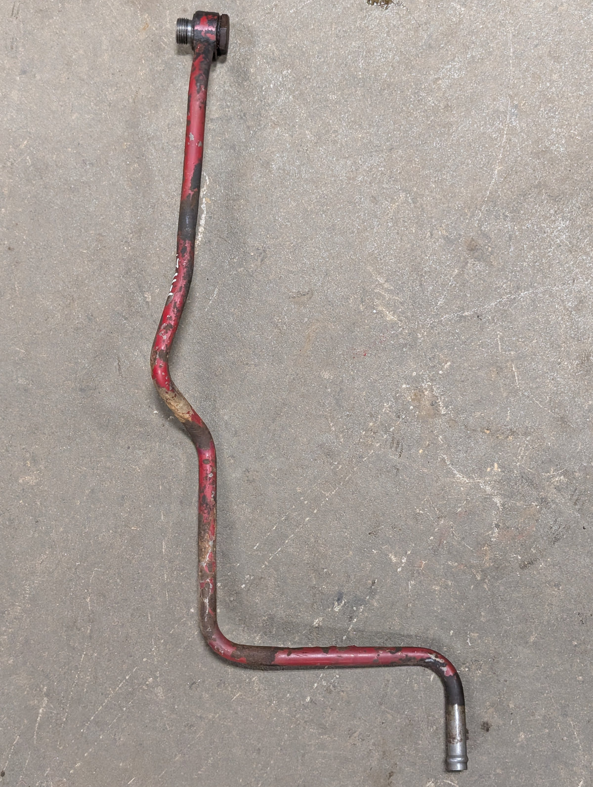 Rear Oil Cooler Outlet Tube IH International 399921R1 USED