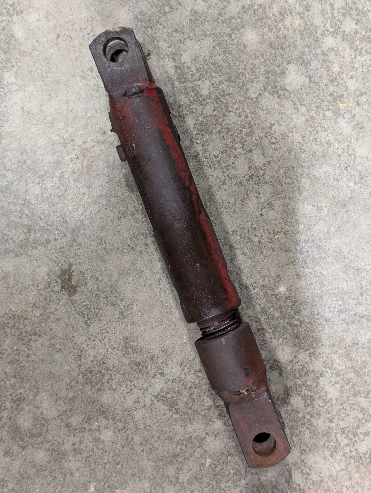 Lateral Sway Limiter IH International 406243R2 386198R1 406244R2 USED