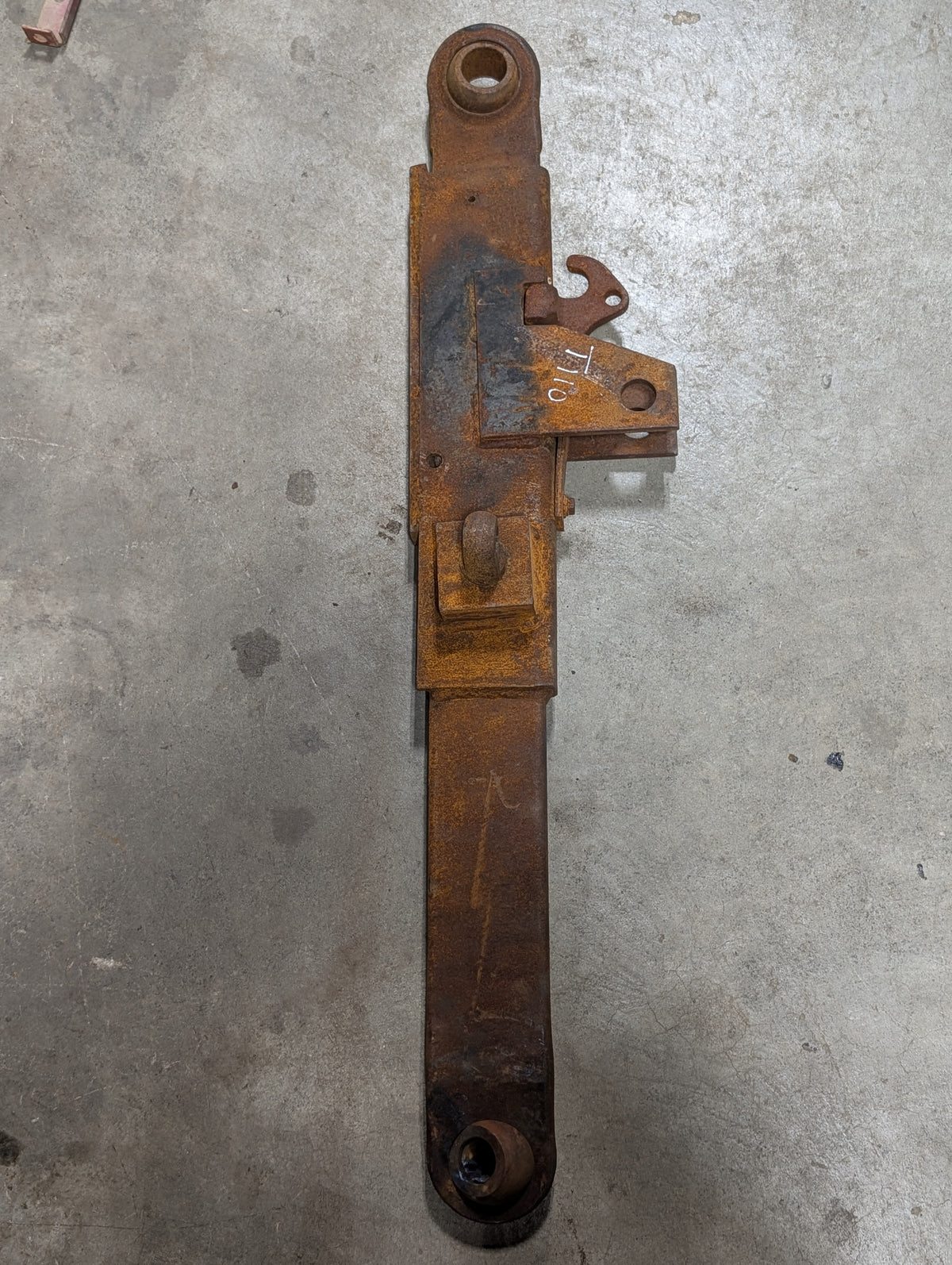 Cat 3 Right Lower Link Hitch Arm IH International 109084C91 398396R3 109080C91 USED