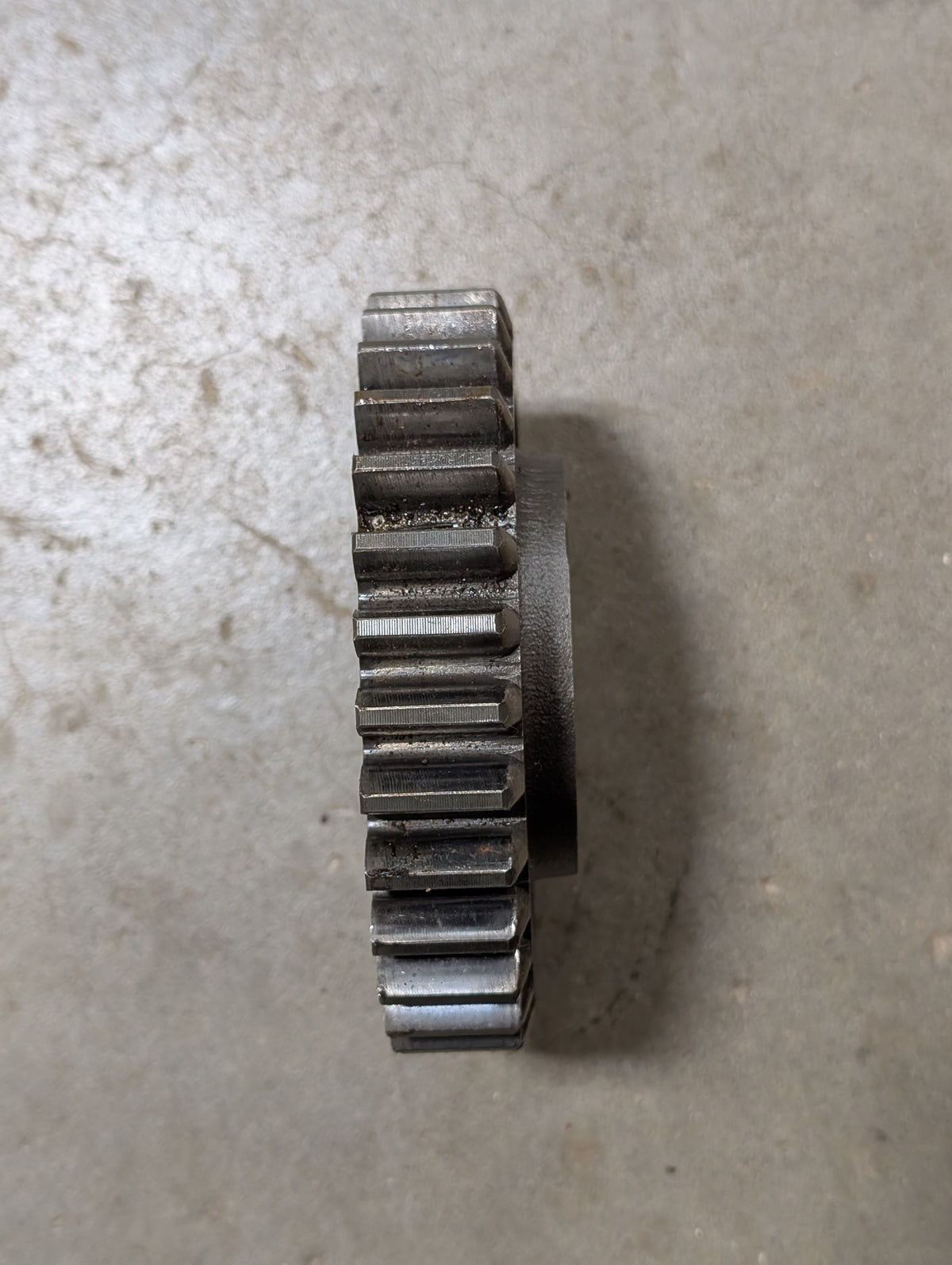 2nd Speed Drive Gear IH International 380088R1 390258R1 USED