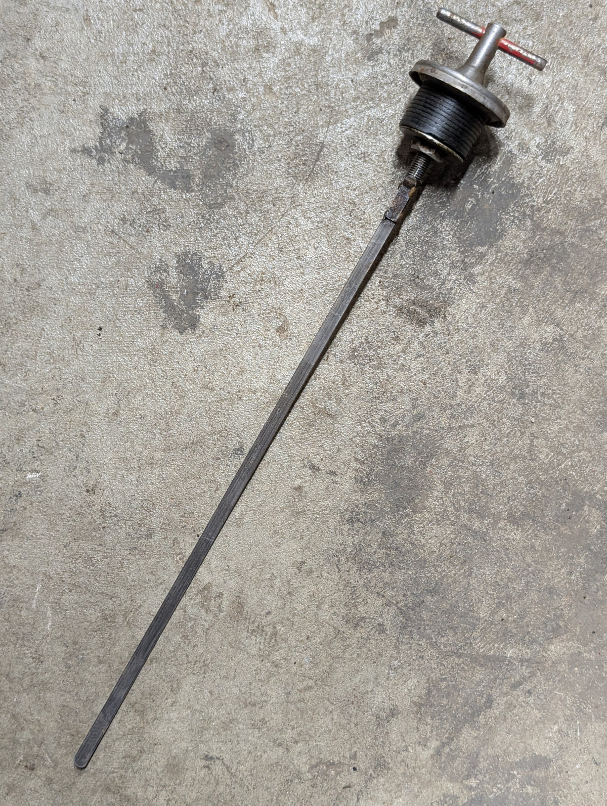 Engine Oil Dipstick IH International 671829C3 USED